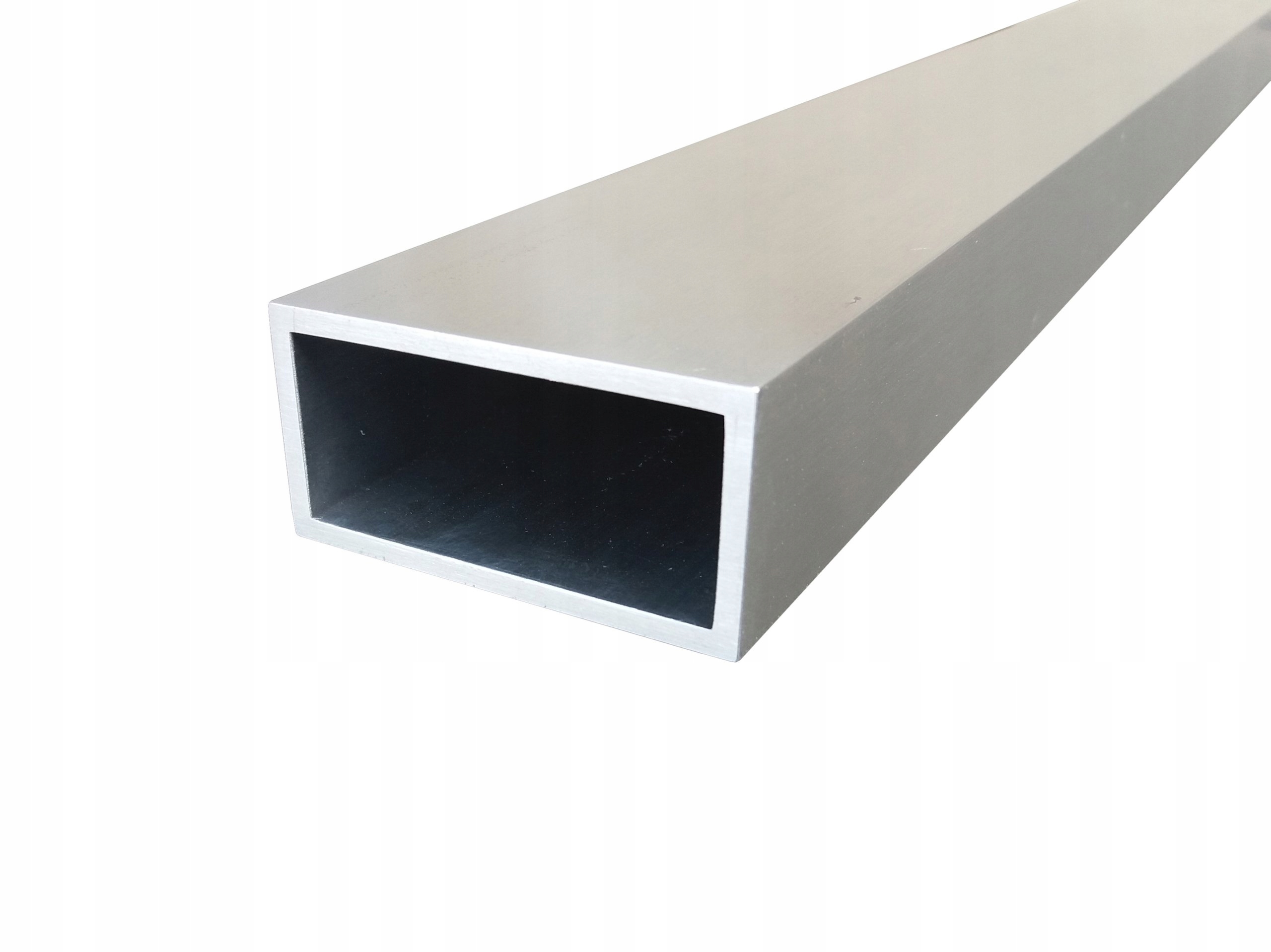 

Profil aluminiowy 80x60x3 mm 50 cm kształtownik