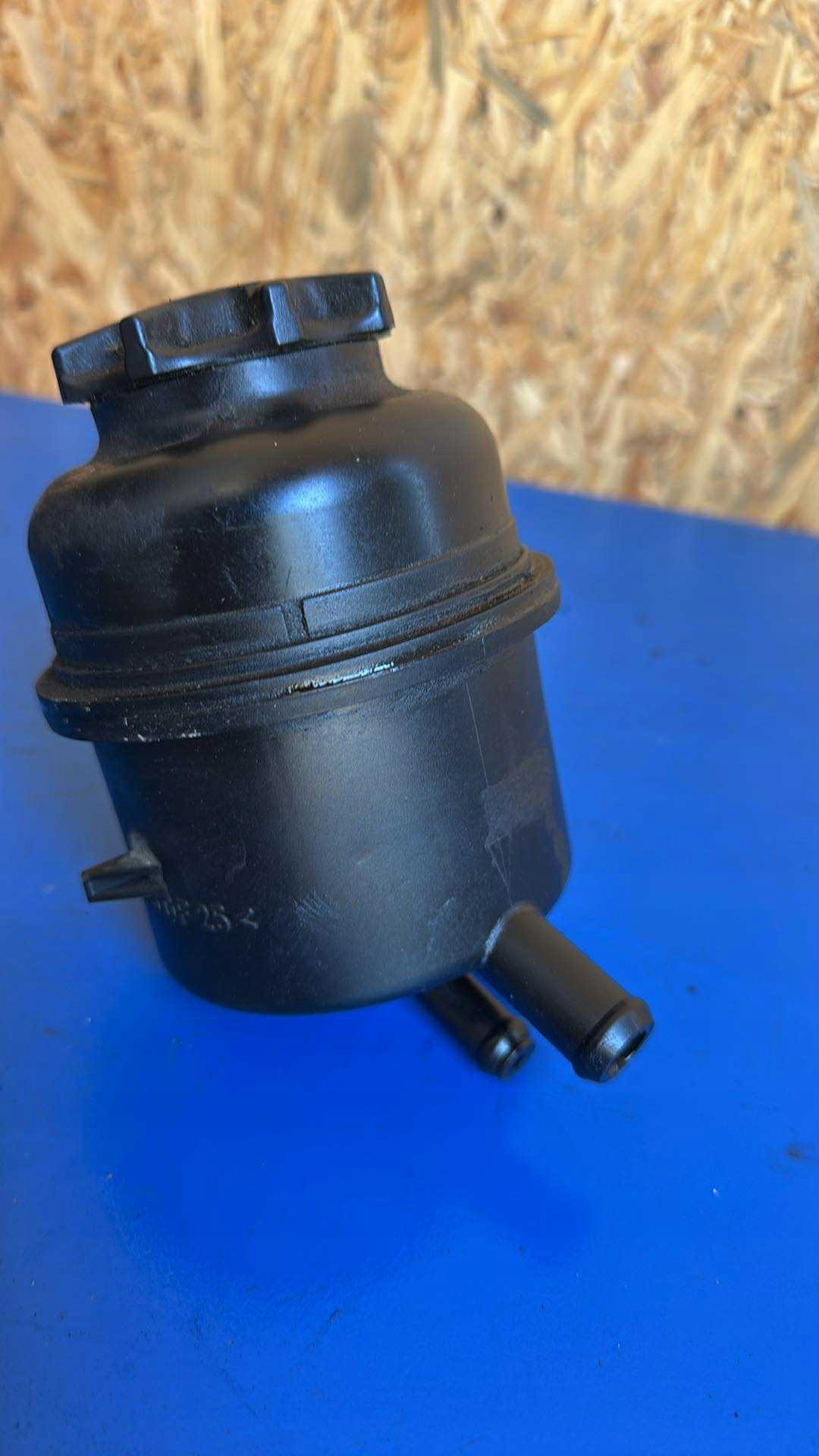 serbatoio LIQUIDO SERVOSTERZO SAAB 93 9-3 2.2 TID tappo D223L