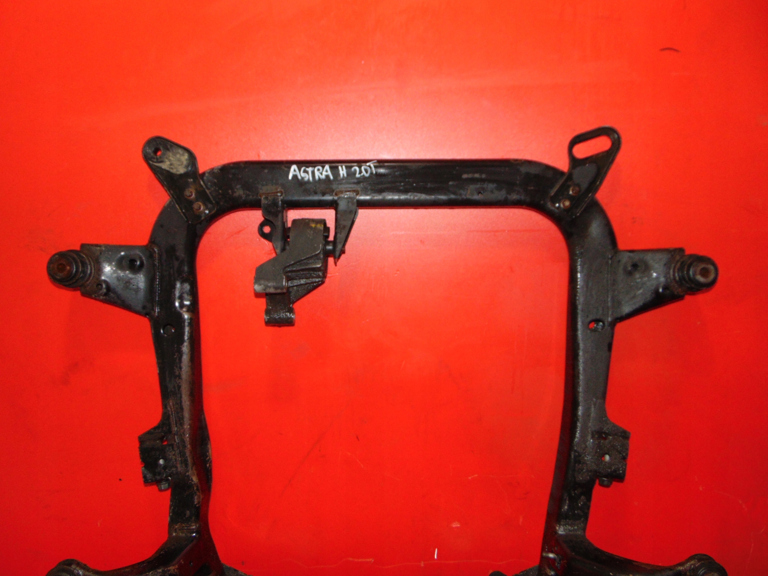OPEL ASTRA 3 H III GTC axle beam subframe axle beam TRAWERS front 2.0T sider front