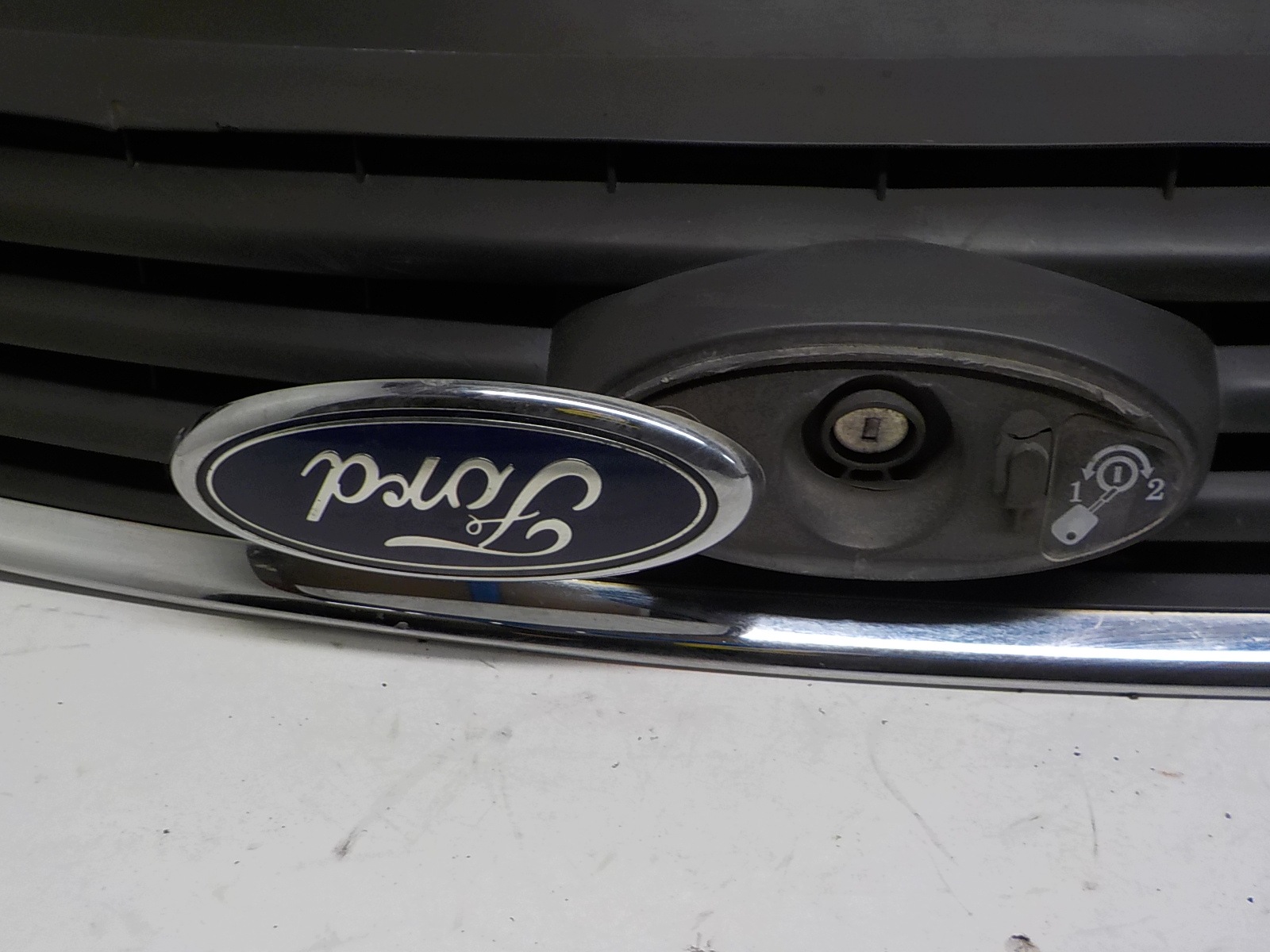FORD KUGA and MK1 grill grille radiator