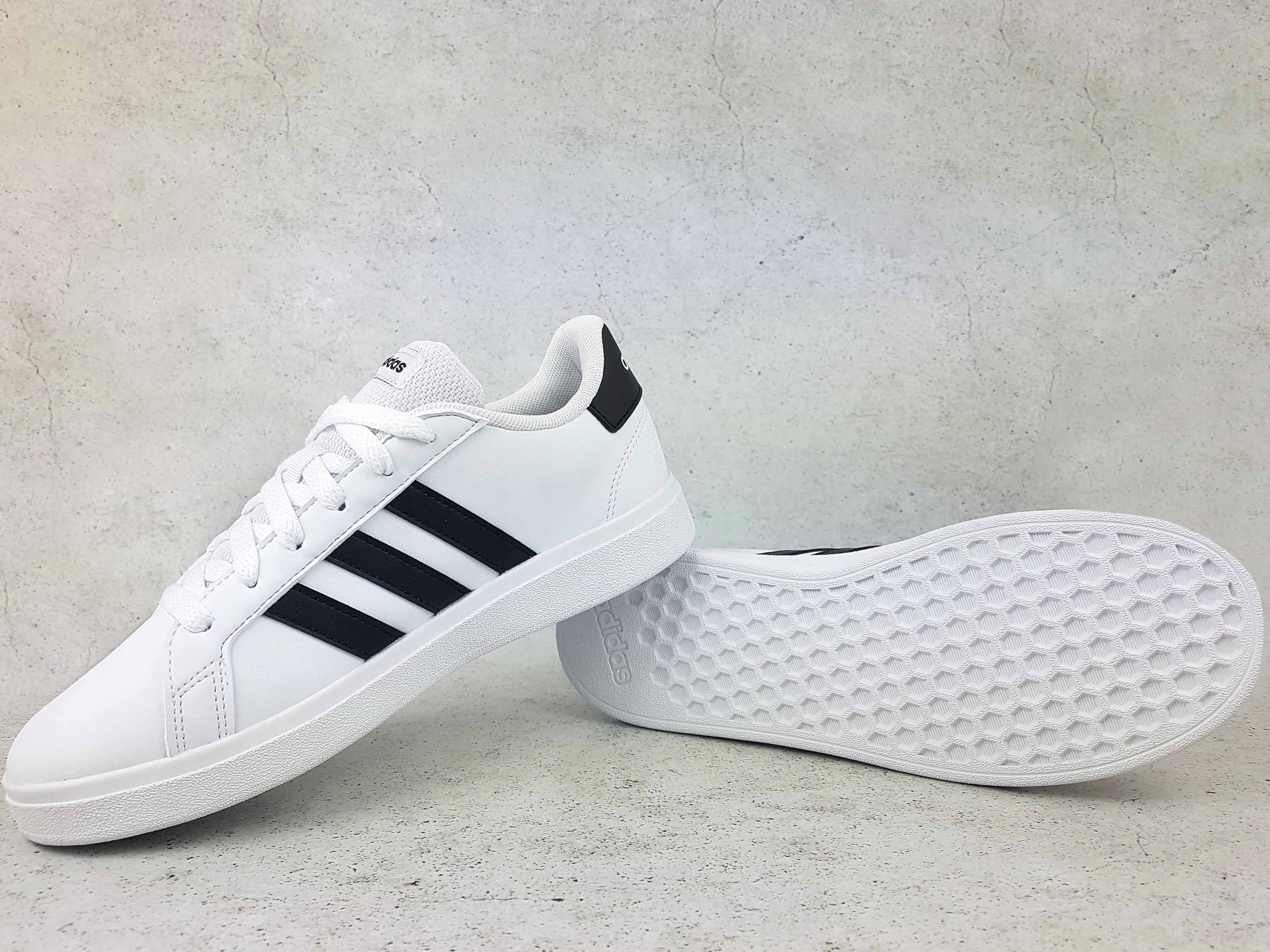 ADIDAS GRAND COURT 2.0 K GW6511 BUTY DAMSKIE TRAMPKI TENISÓWKI BIAŁE Rozmiar 34