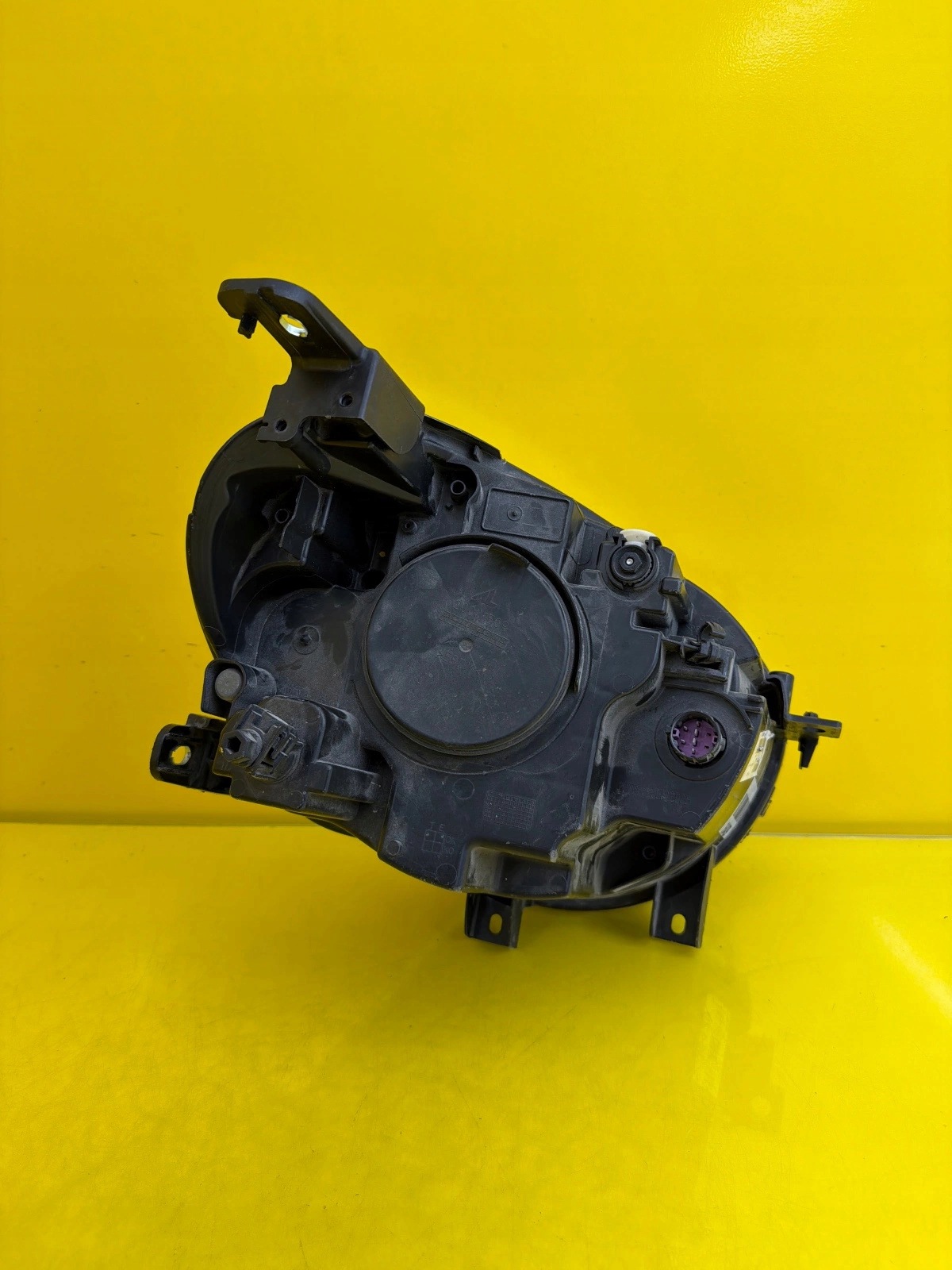 light left front Fiat 500X Xenon