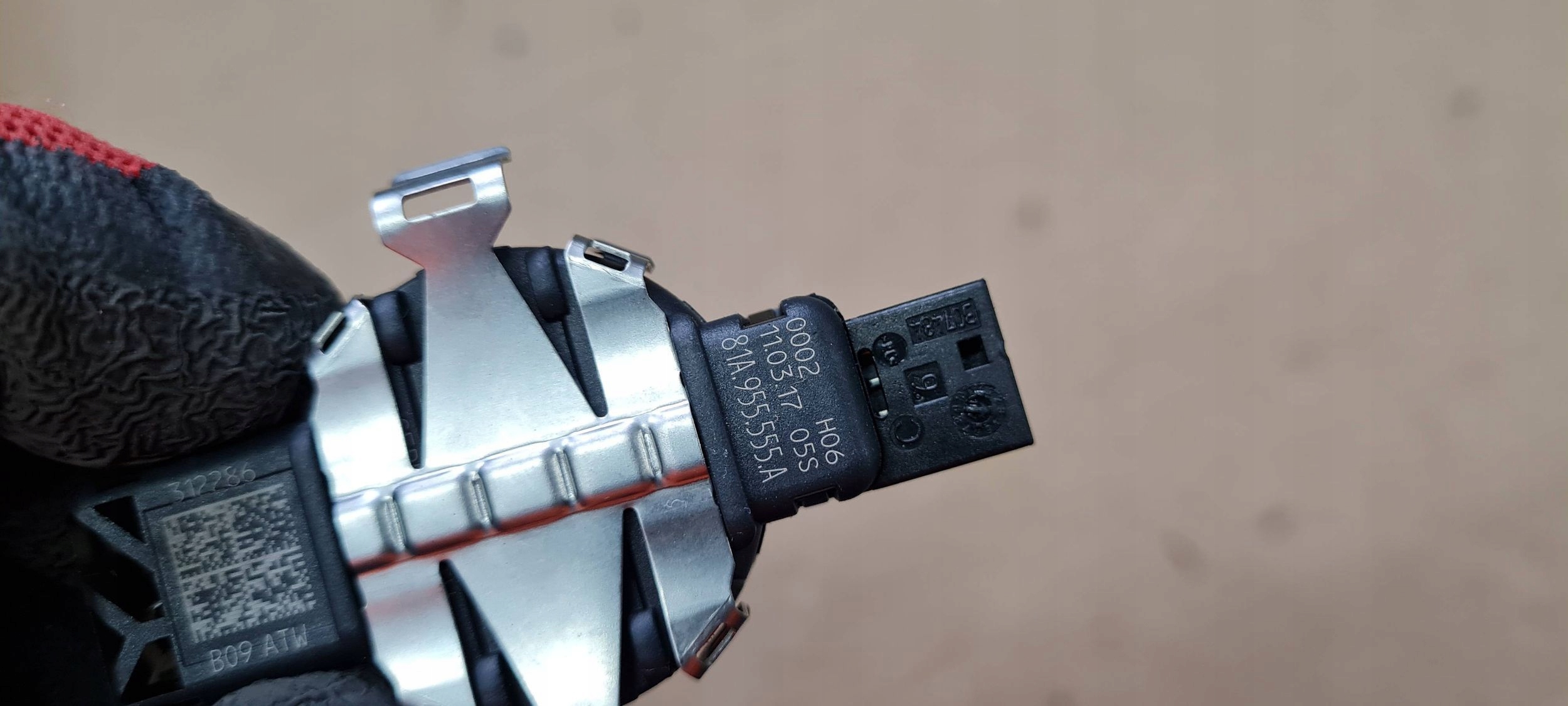 A5 8W sensor SENSOR rain 81A955555A A4 B9 8W Q5 Q7