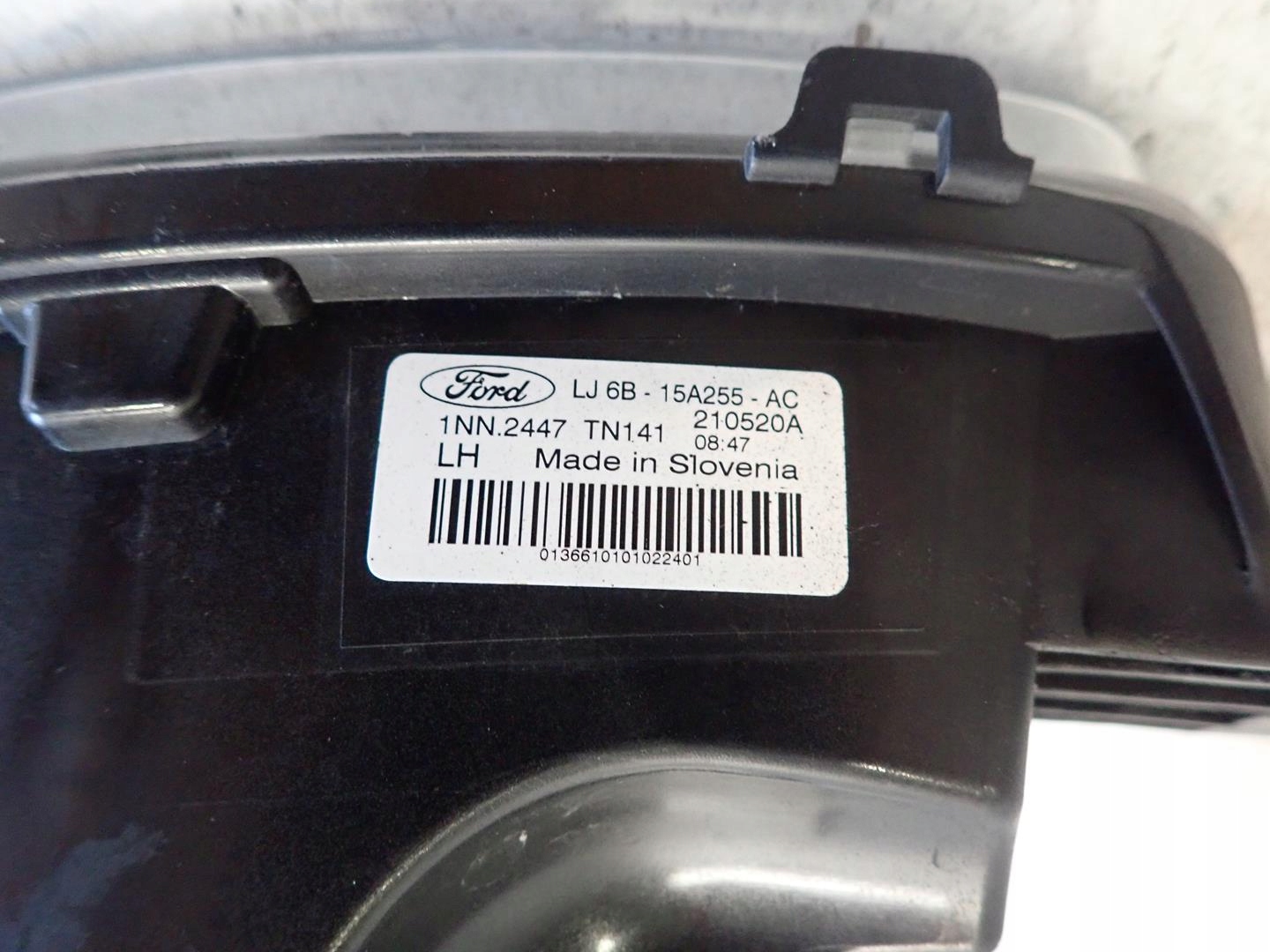 fog light left FORD KUGA MK3 2019- LJ6B-15A255-AC