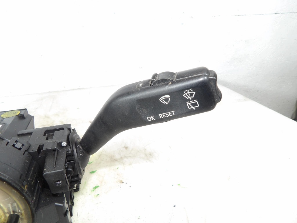 VW PASSSAT B6 steering wheel levers and controls 3C9953513C