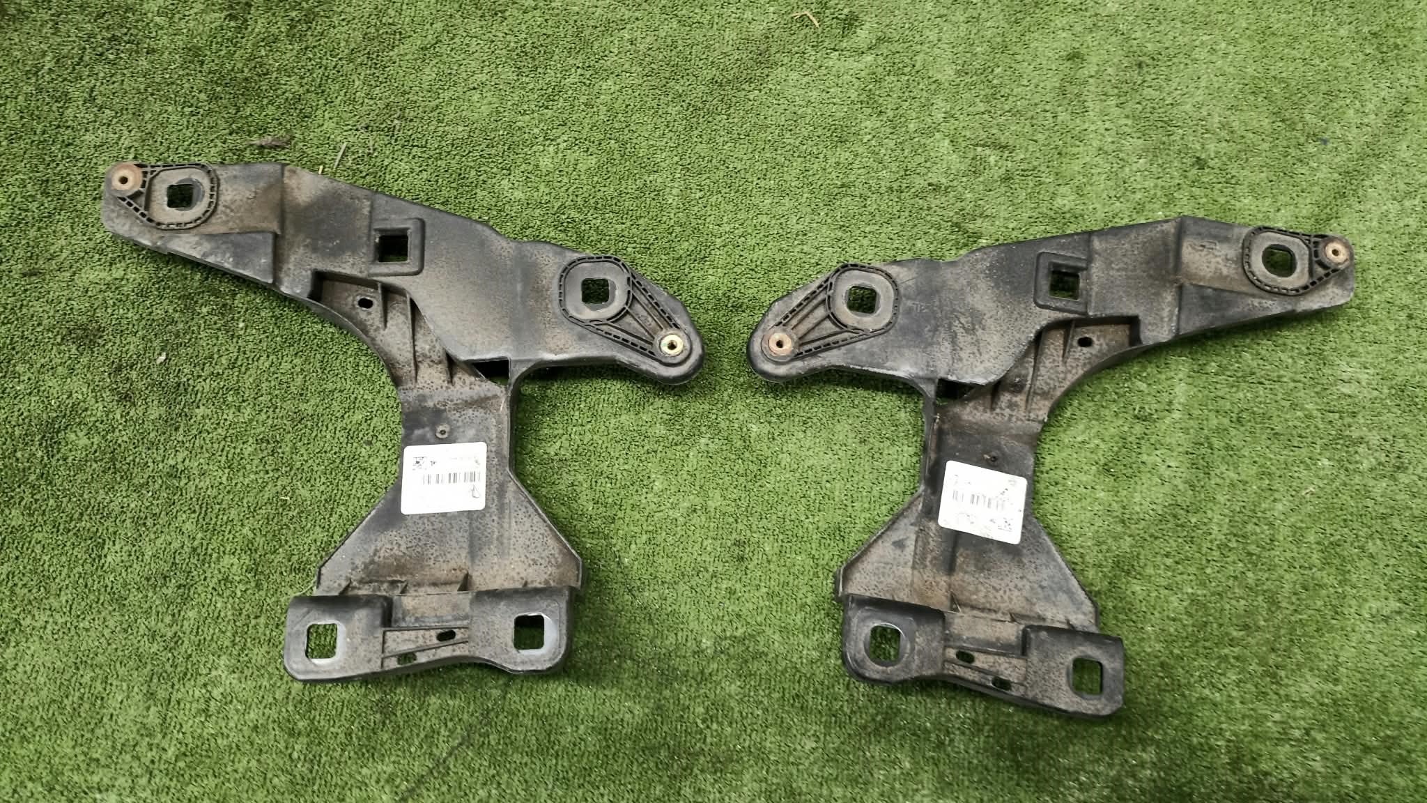 PORSCHE MACAN 95B console holder lights left right front 95B941121F