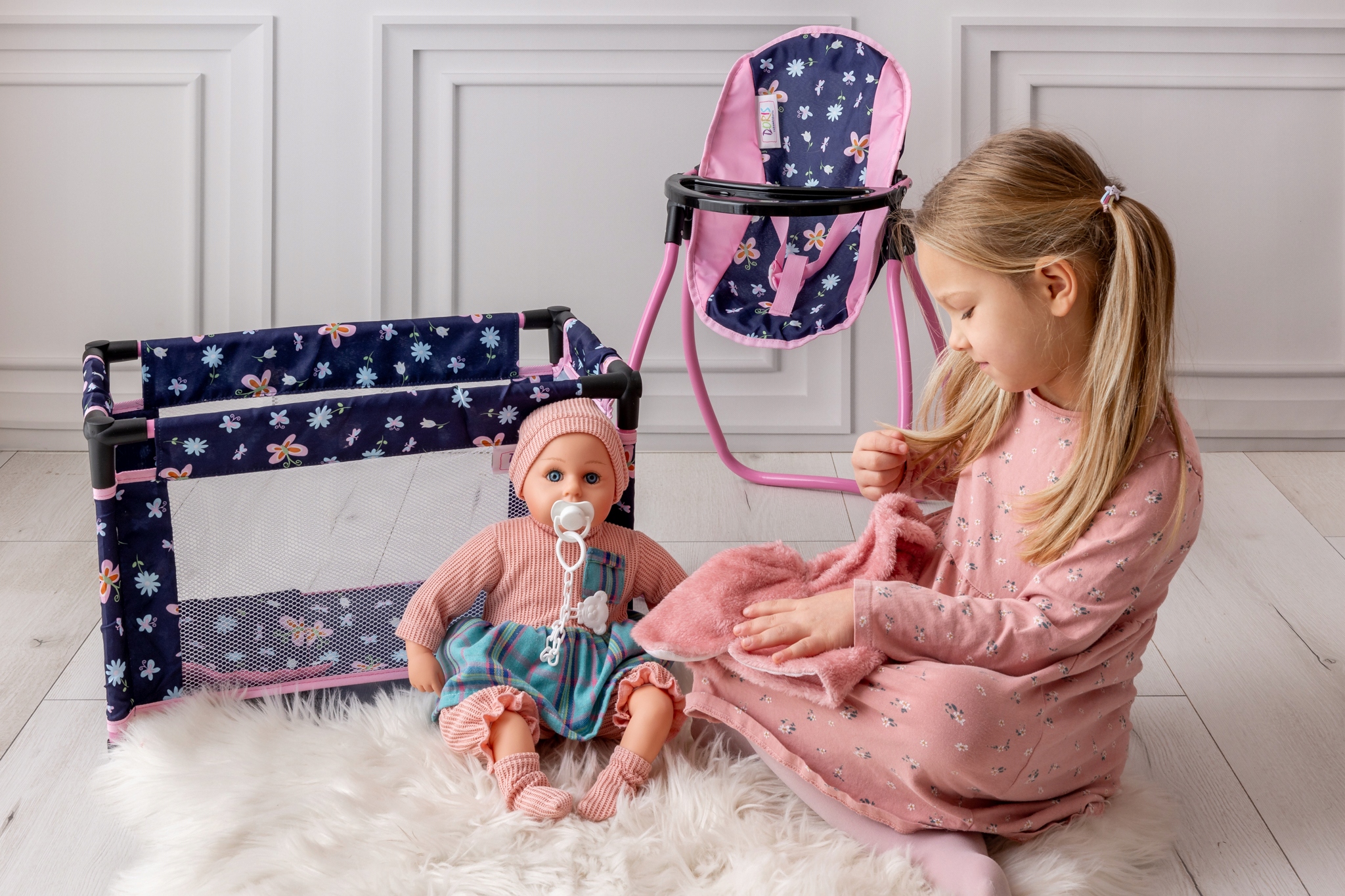 Lalka bobas duża + SMOCZEK interaktywna mówi śpiewa po PL sukienka czapka Marka Doris