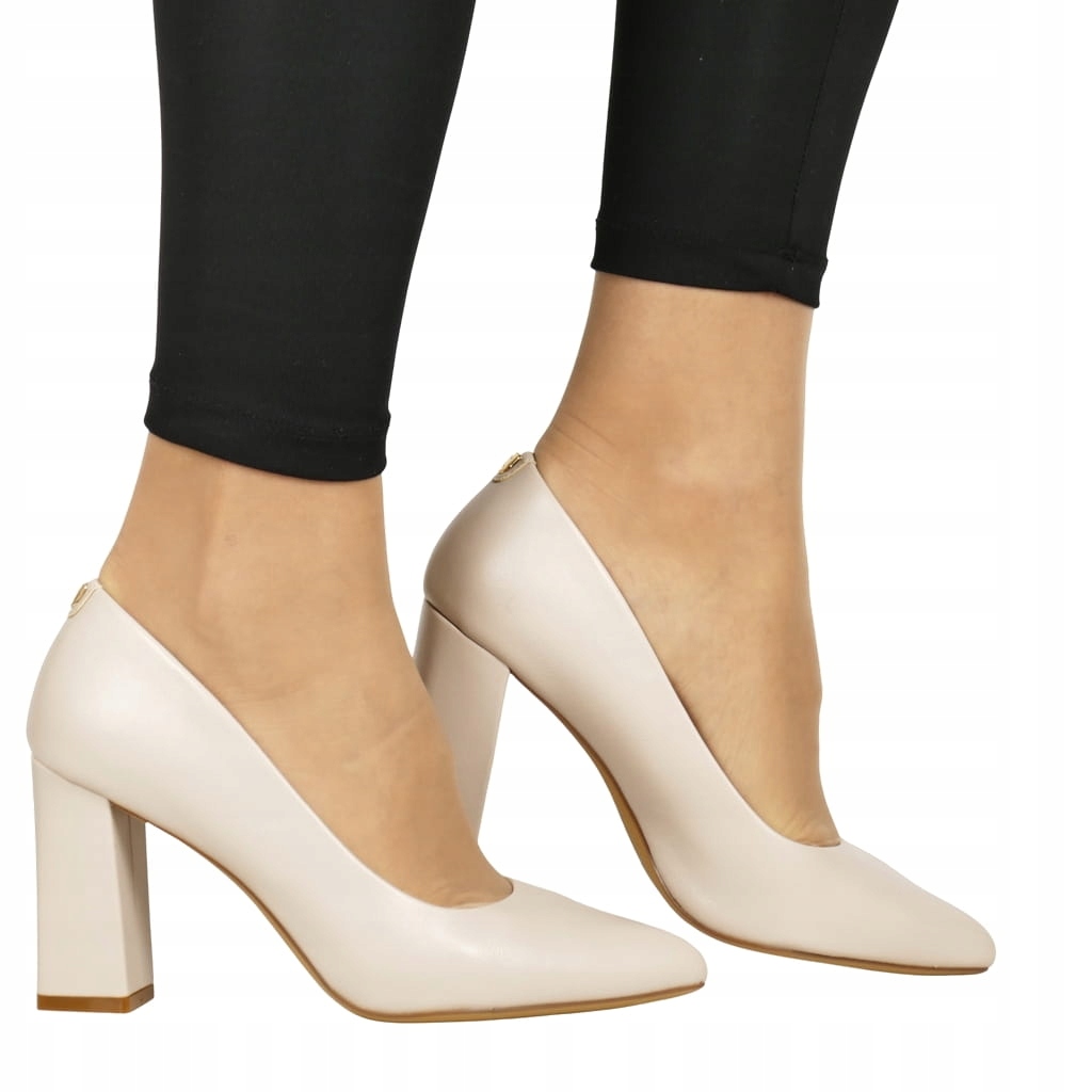 Cieliste Beżowe Czółenka Na Słupku Nosek W Szpic Klasyczne Modne 38