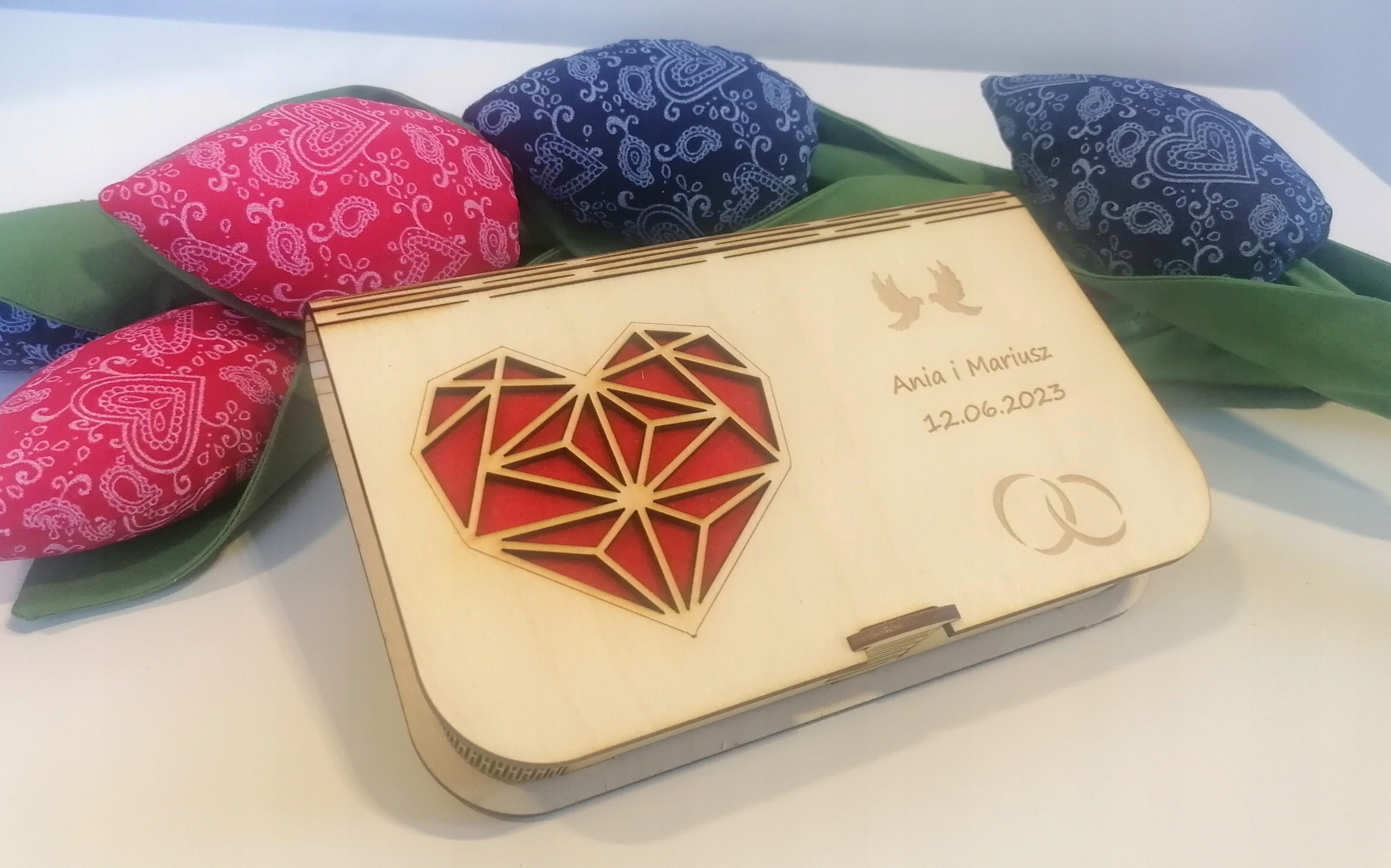 PUDEŁKO DREWNIANE NA ŚLUB NA PIENIĄDZE, PREZENT