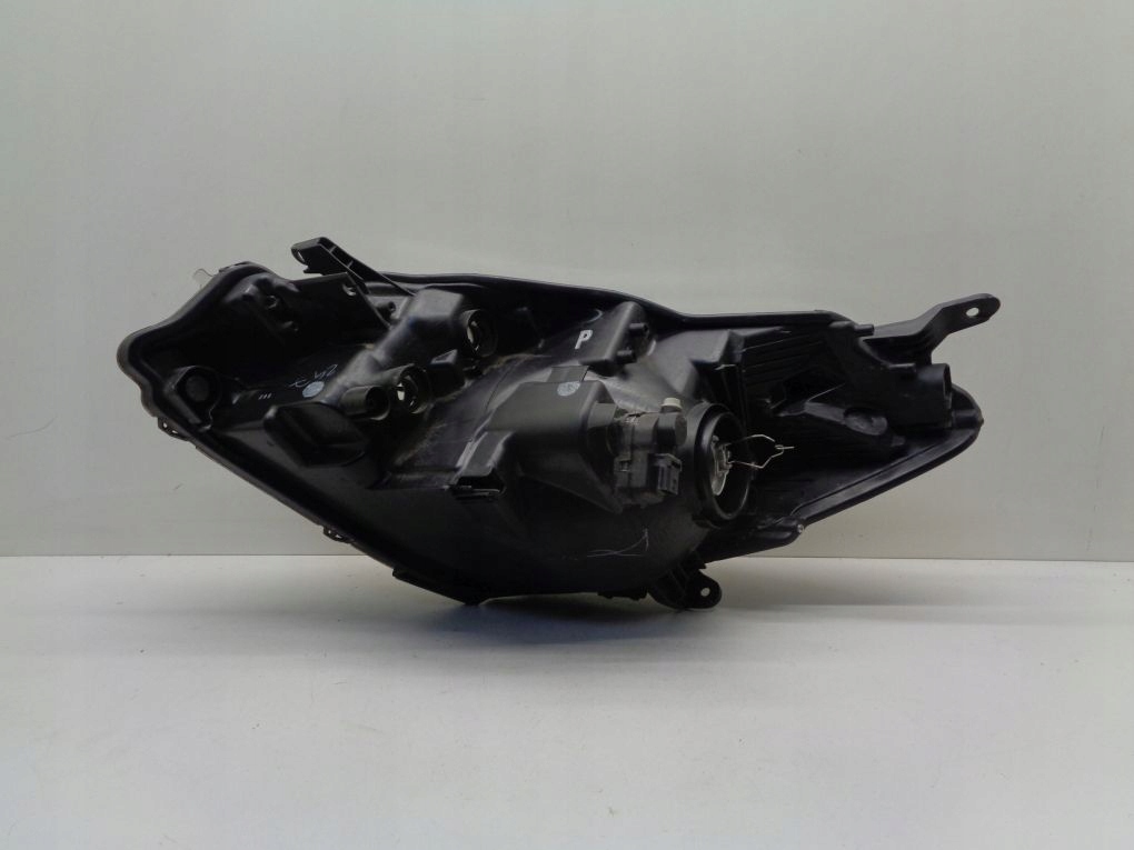TOYOTA YARIS III LIFT 13- light front right