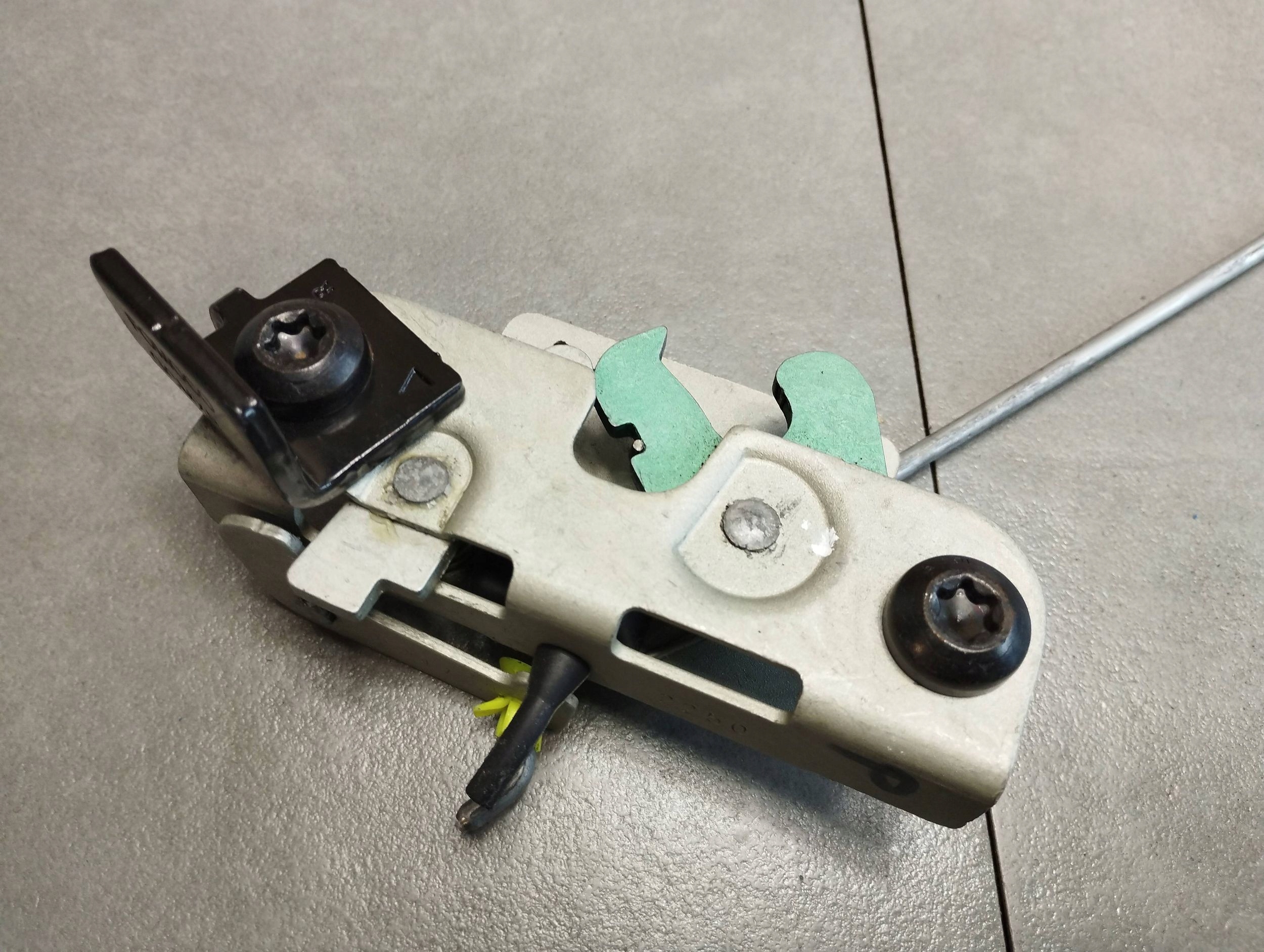 Volkswagen Amarok II 2023 lock BURTY right