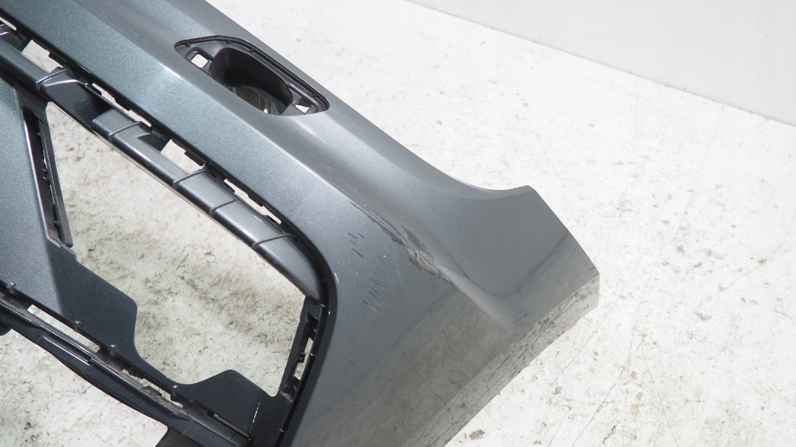 VW Tiguan II R Line bumper front front 5NA807221B