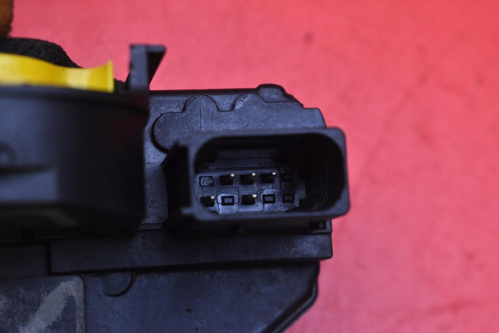 lock door left front front EU OPEL MOKKA A 12-15