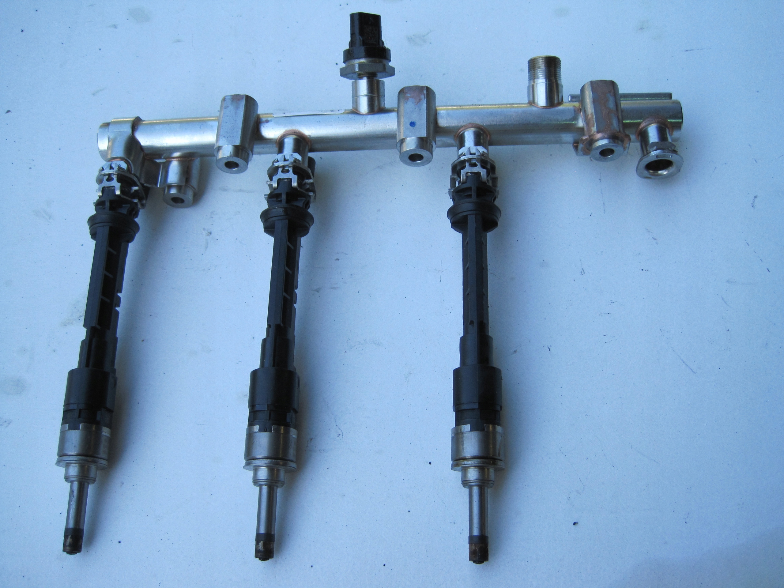 Rampe injection RENAULT KADJAR 175200298R