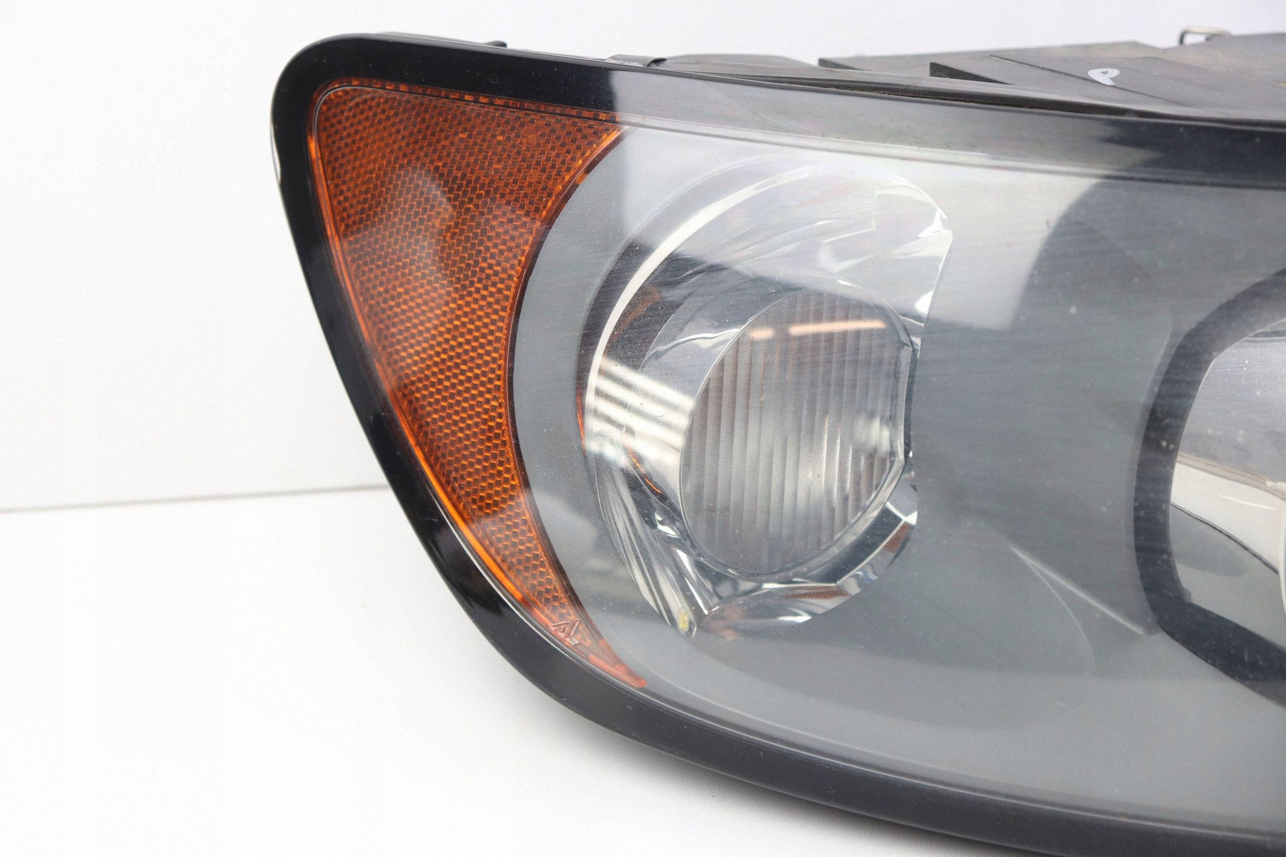 VOLVO V50 light front right front 30698886 EUROPA