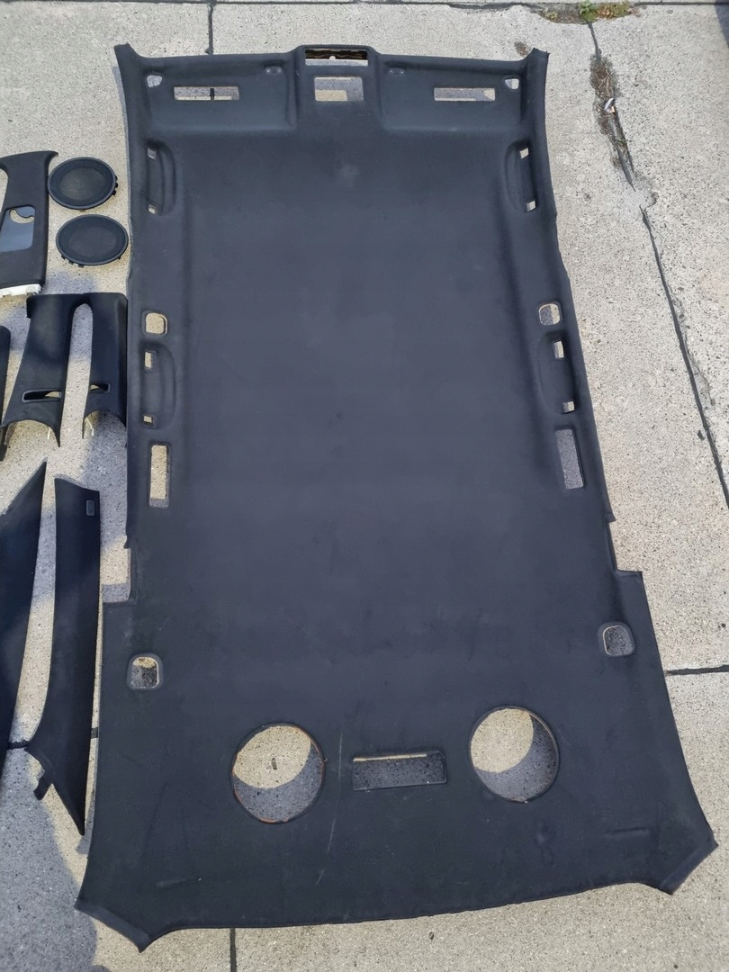 PODSUFITKA KOMPLETNA BMW 5 E39 KOMBI TOURING CZARNA M-PAKIET BEZ SZYBERDACH Typ samochodu Samochody osobowe