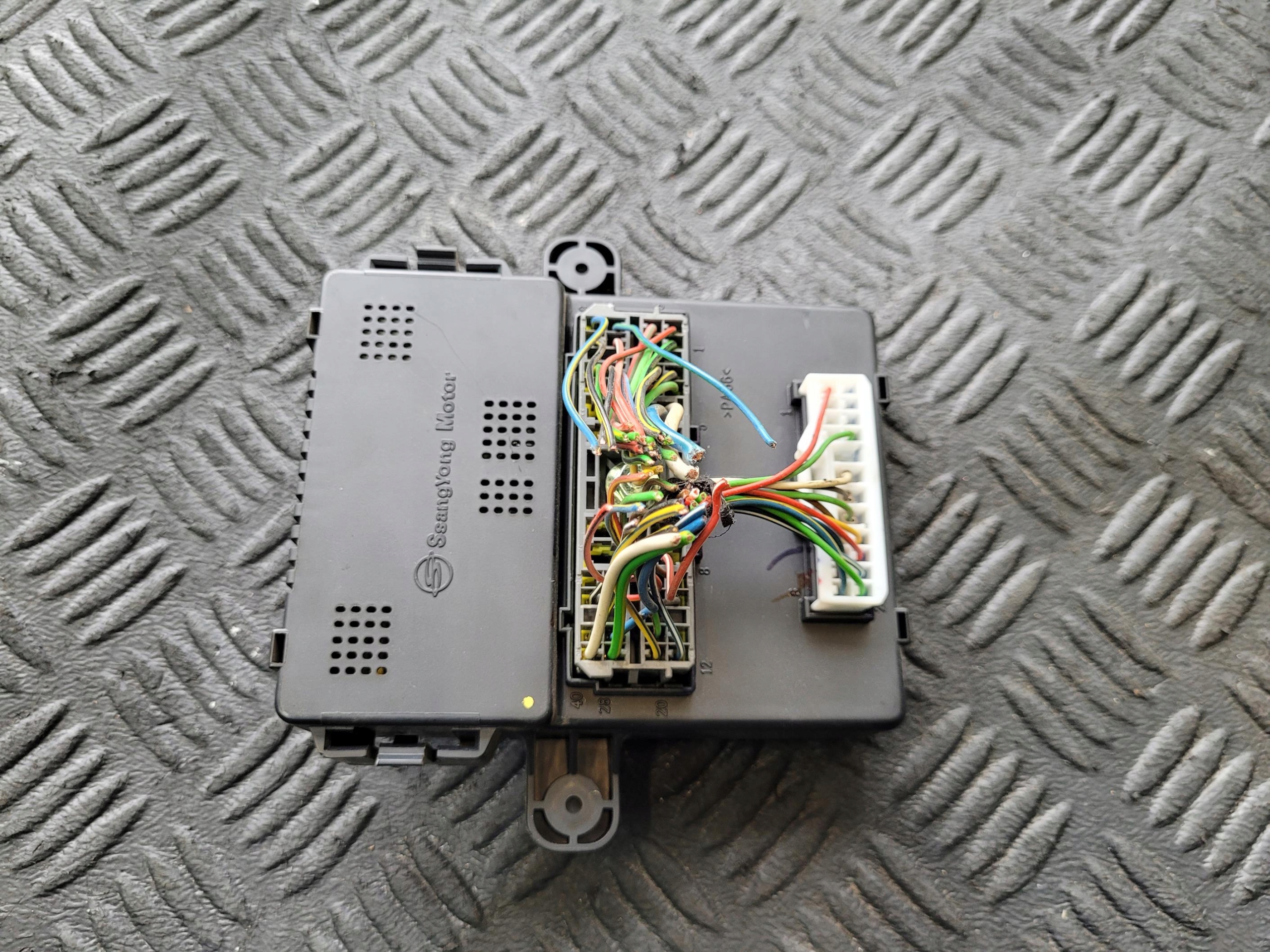 module control unit 82320-21541 SSANGYONG RODIUS II 2.2 D XDI