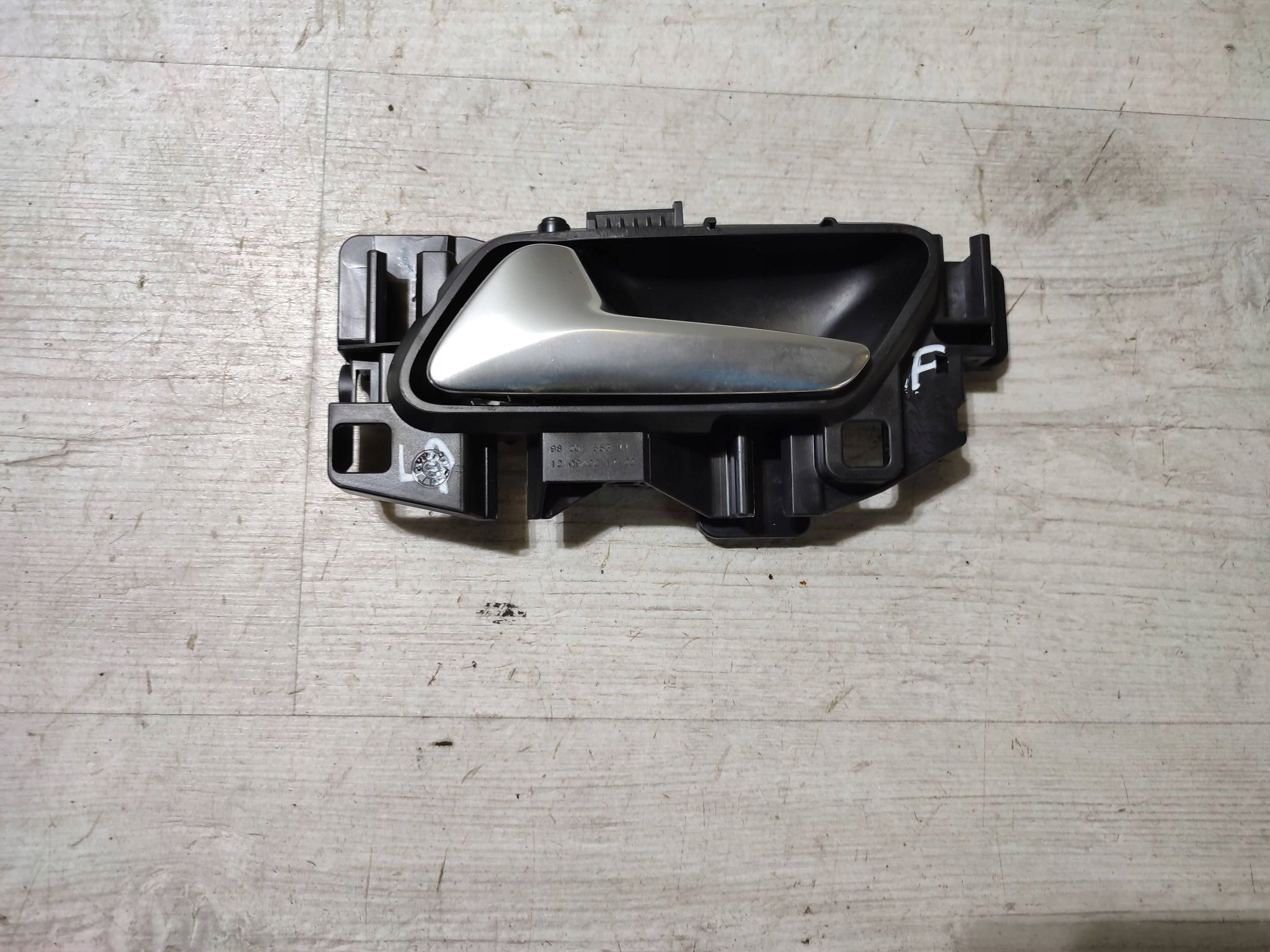 Opel Corsa F 2022 front side left handle inner