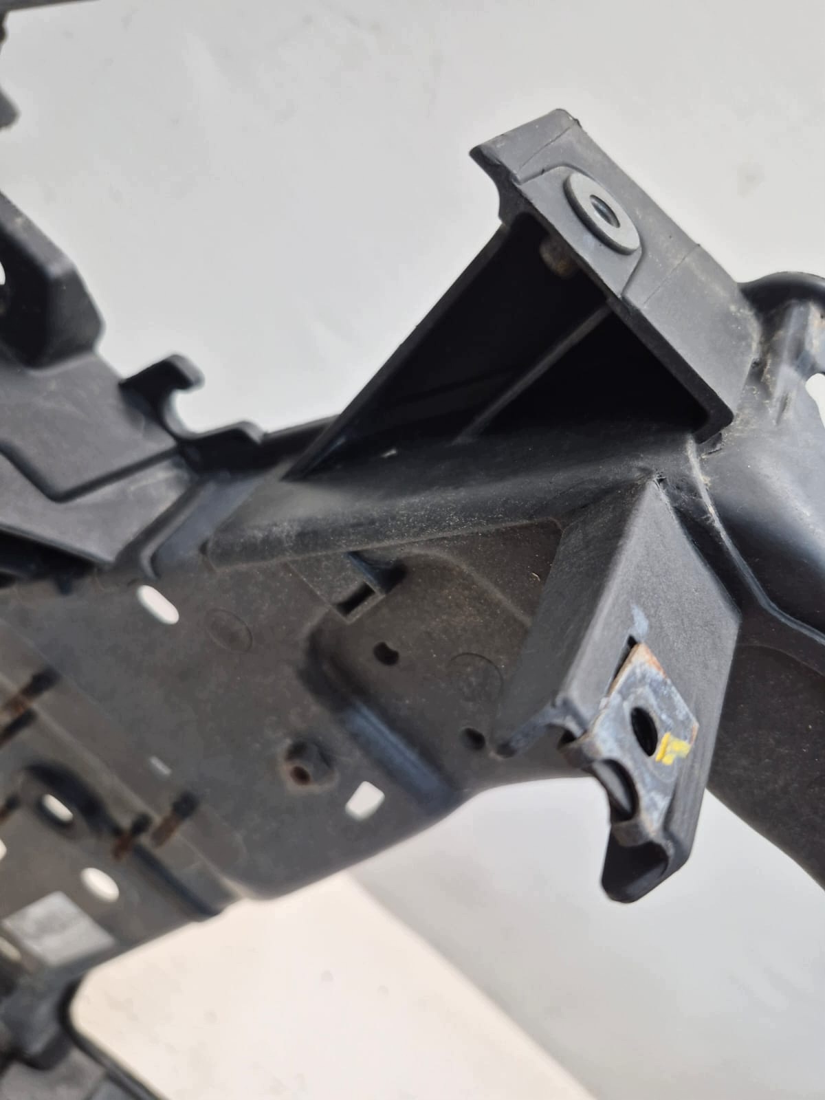 HYUNDAI IX35 IX 35 09-15 support panel for radiators pillar 84111-2Y000