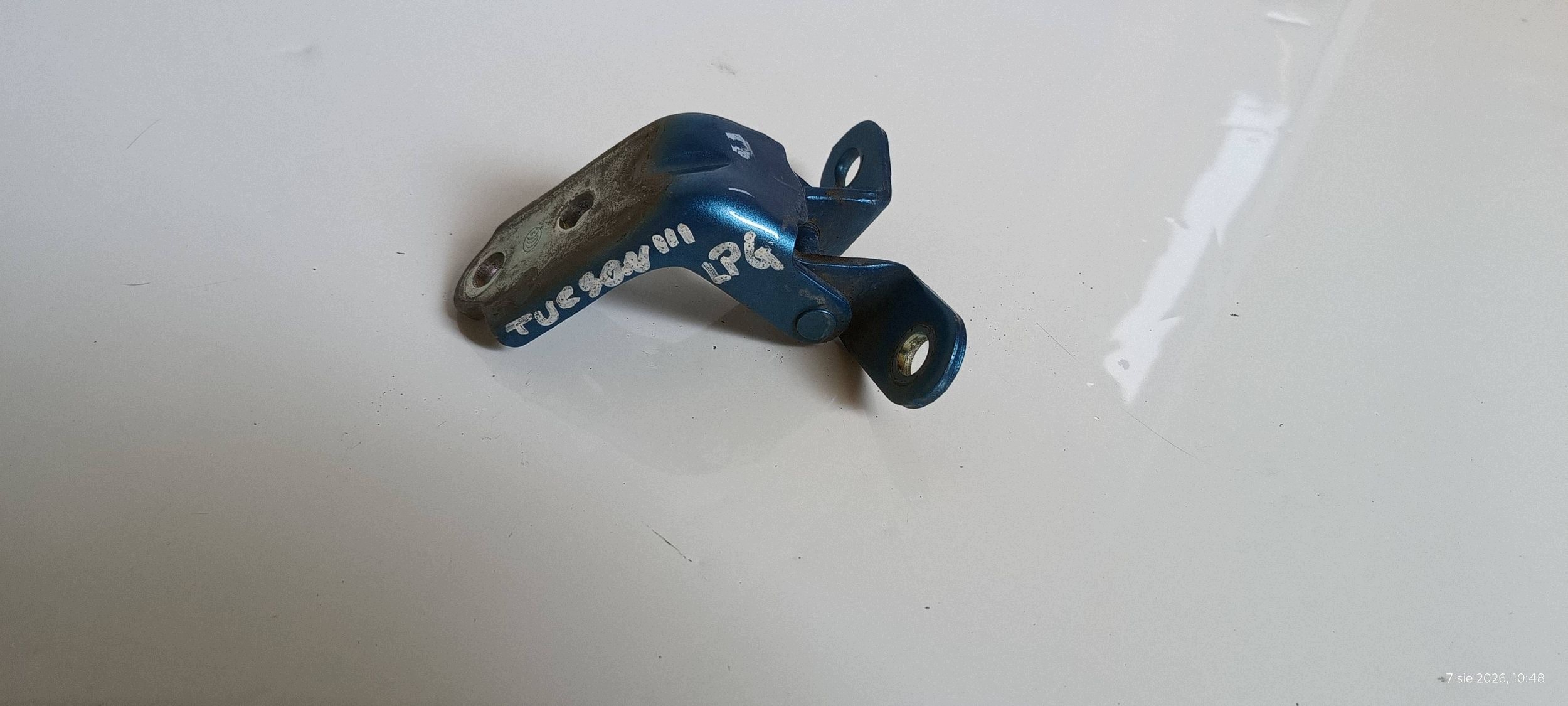 HYUNDAI TUCSON III 2015- hinges door left front - KOMPLET