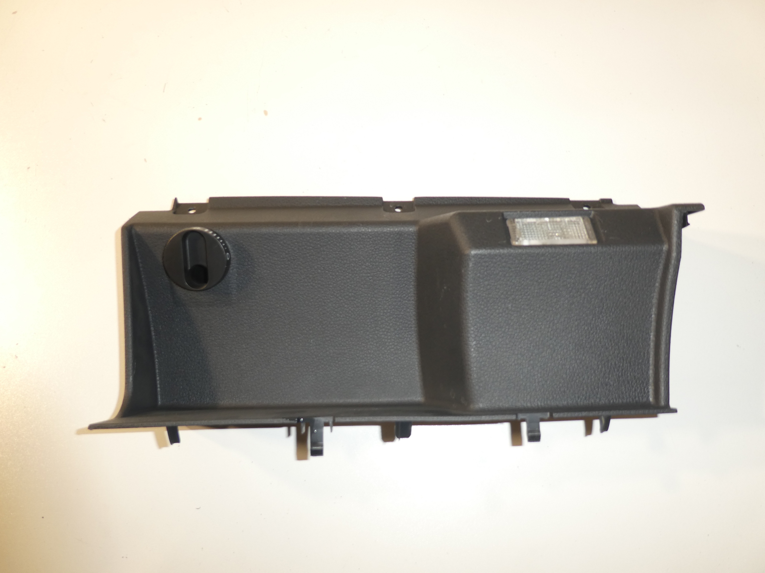 VW CADDY LIFT IV passenger compartment plato 2K5858909B