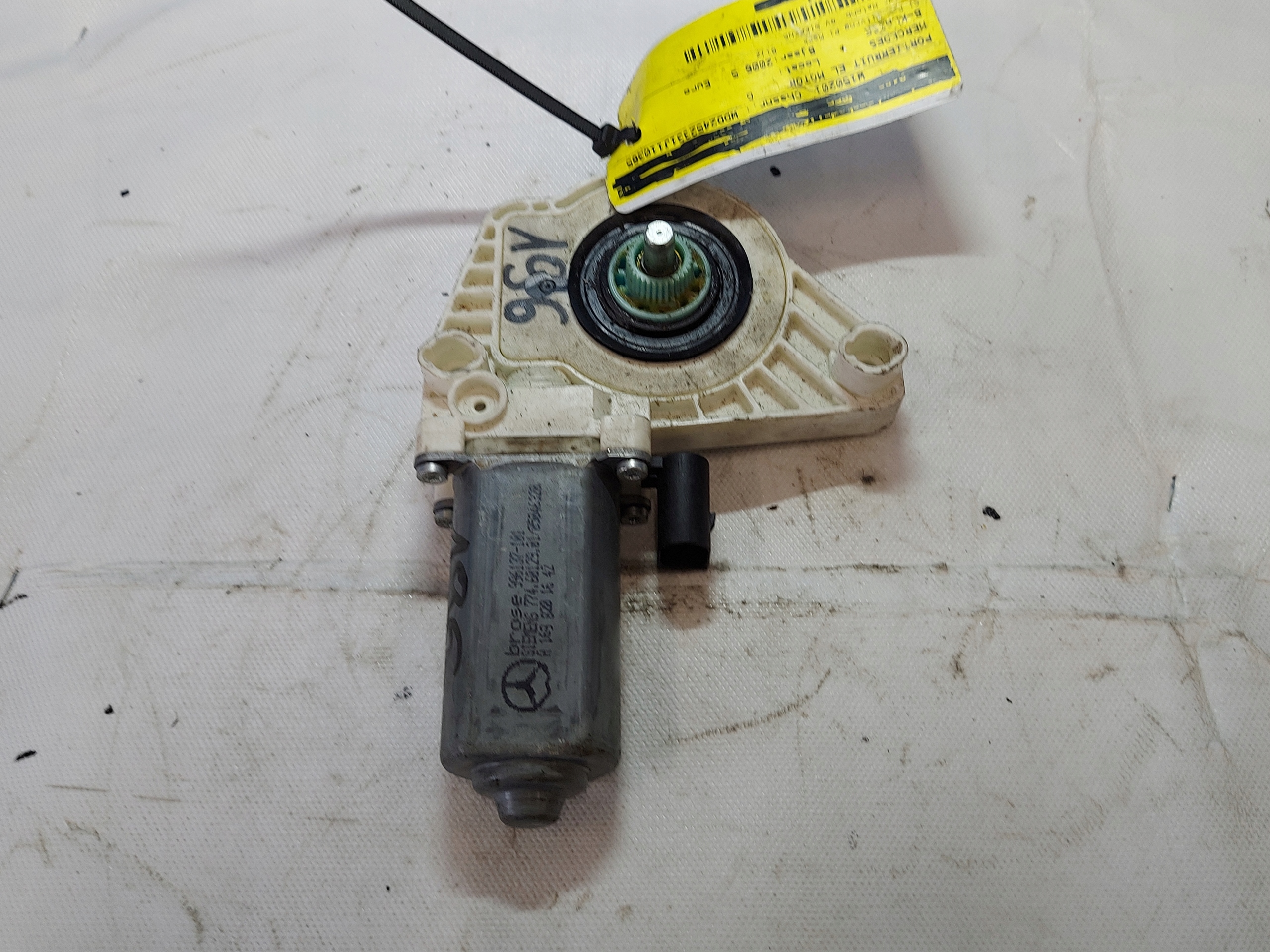 engine lifting windows MERCEDES B KLASA 996137101 right front