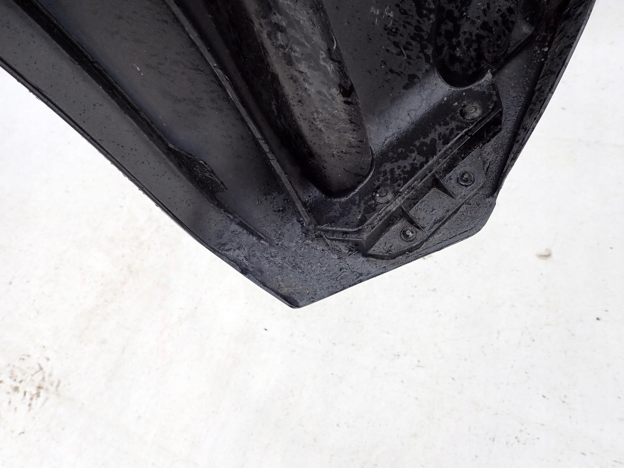 ASTON MARTIN VANTAGE S V12 bumper rear part rear PDC