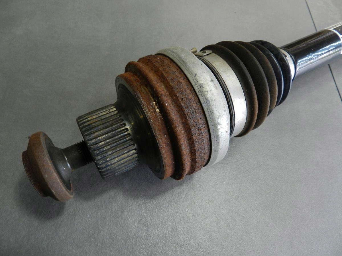 AUDI A5 8T 2.0 tdi semi-axis rear part 8K0501203M