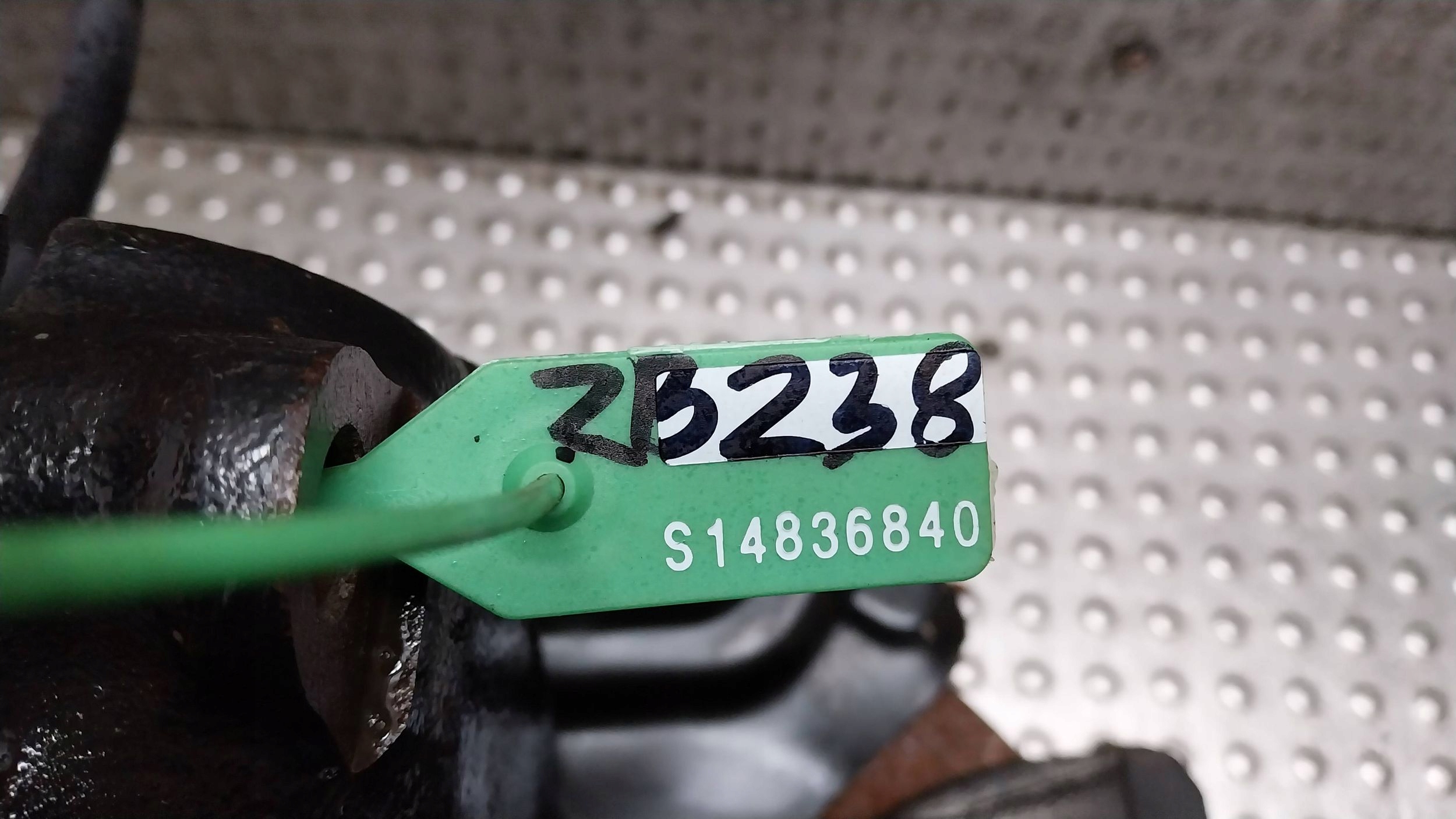 otoč čepu pravý předek 3412024 BMW X3 E83