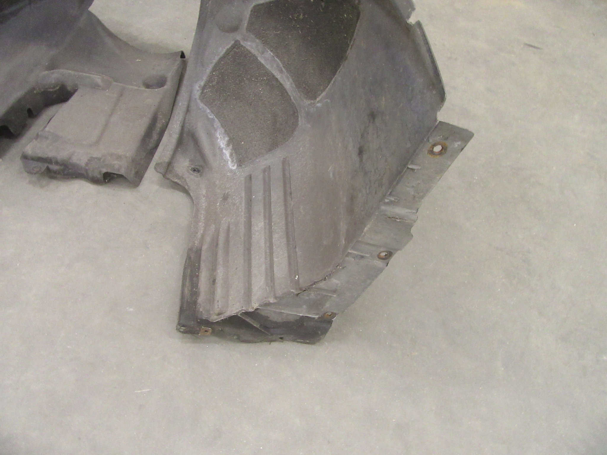 pare boue gauche avant sinistre couverture roues BMW e60 e61 berline KOMBI
