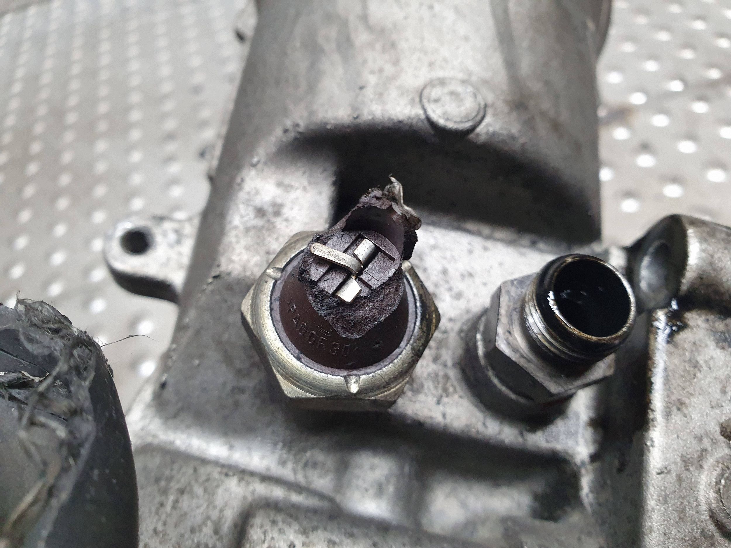 Ölfiltergehäuse 045115389D AUDI A2 8Z 1.4 TDI
