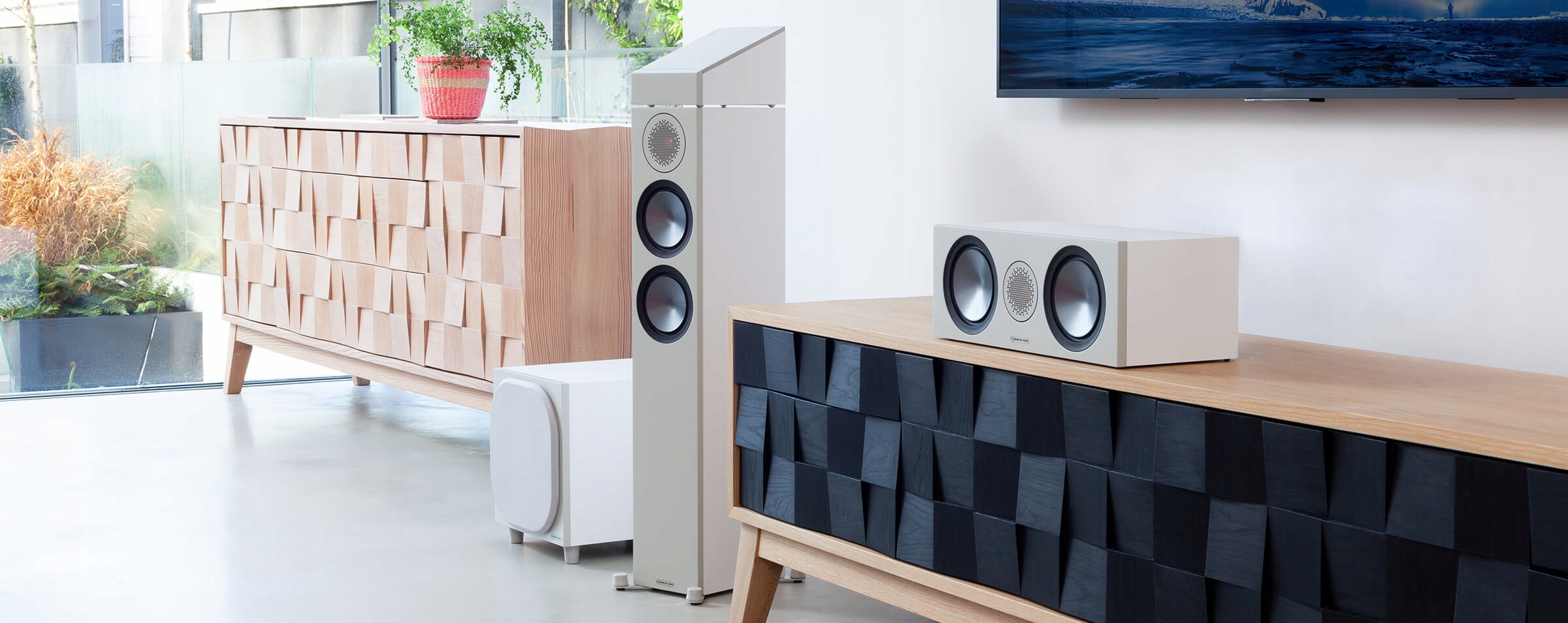 MONITOR AUDIO W10 WHITE-BIAŁY PODWÓJNY, SZYBKI BAS Marka Monitor Audio