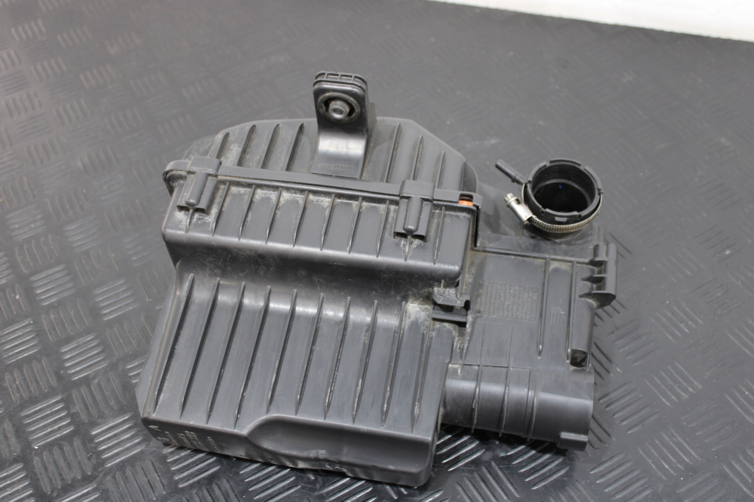 Gehäuse filter luft CITROEN C3 III 3 9670851880