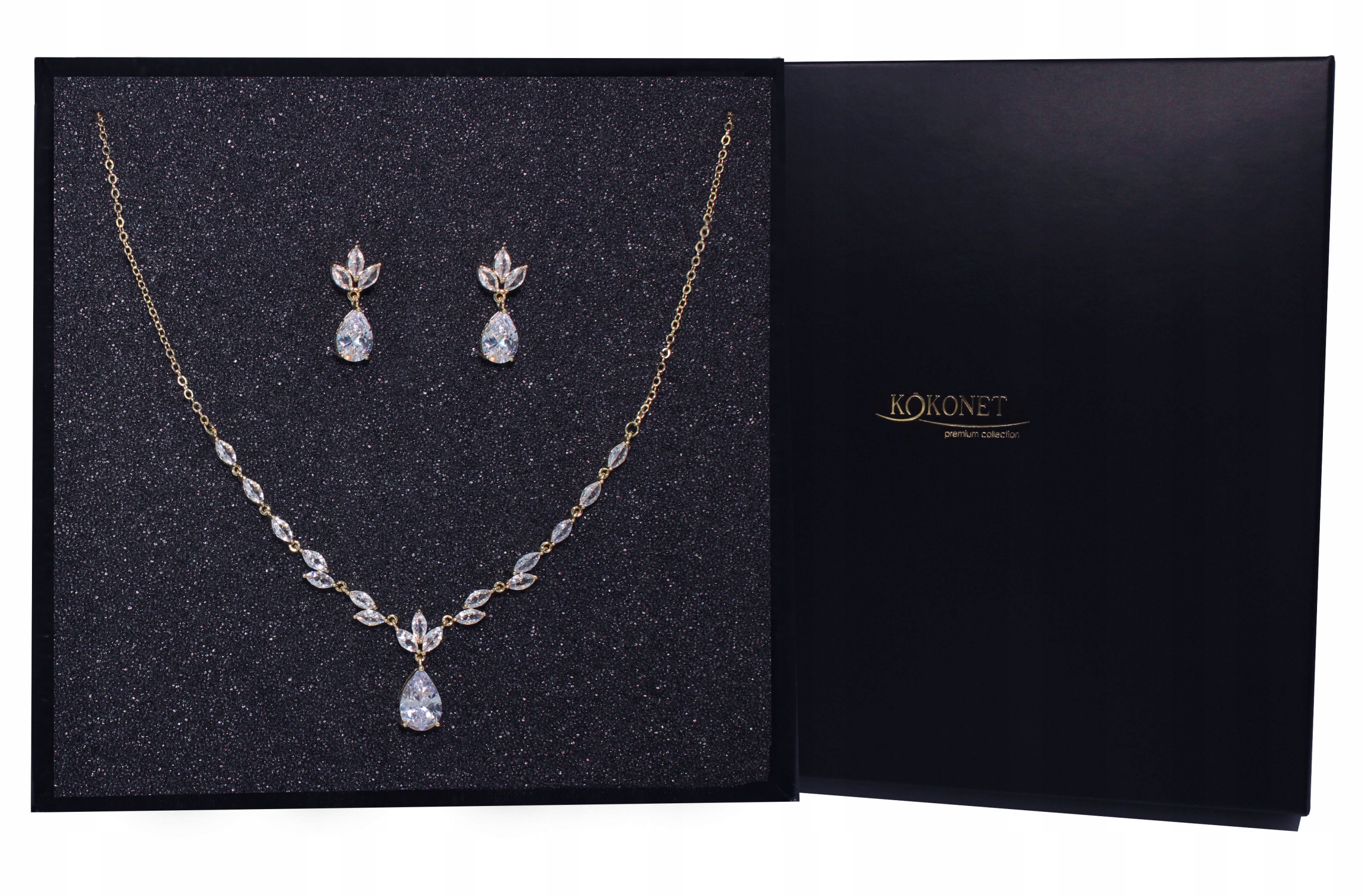 Sada svatebních šperků náhrdelník náušnice Zlatá