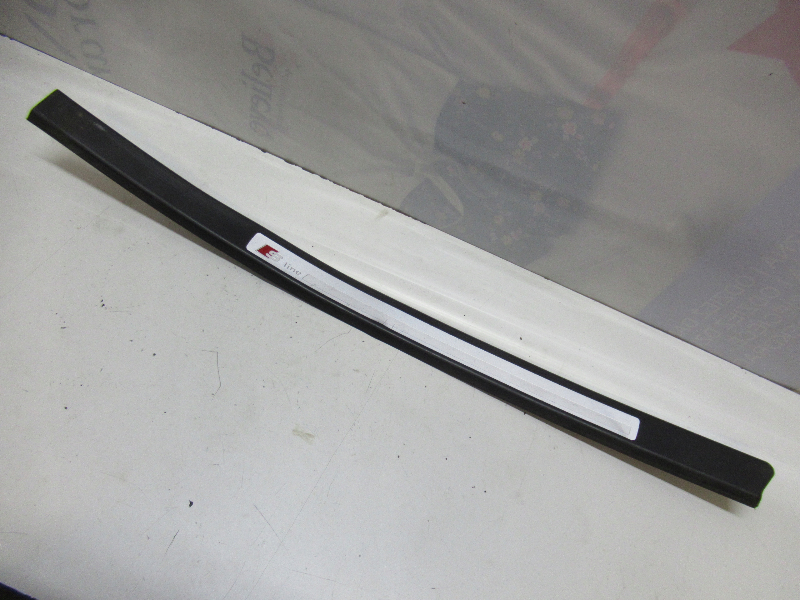 AUDI A3 8P moulding threshold S-LINE 8P4853492F right
