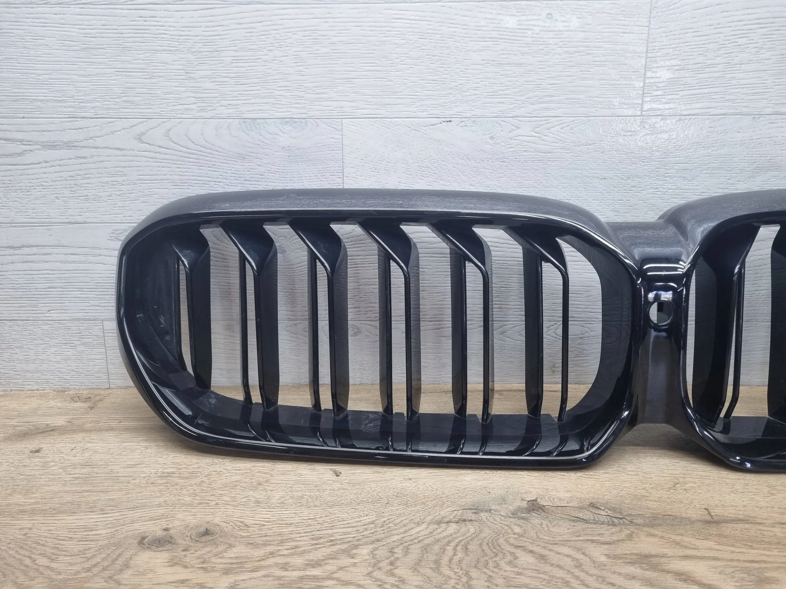Grill BMW F90 M5 Competition Producent części BMW OE