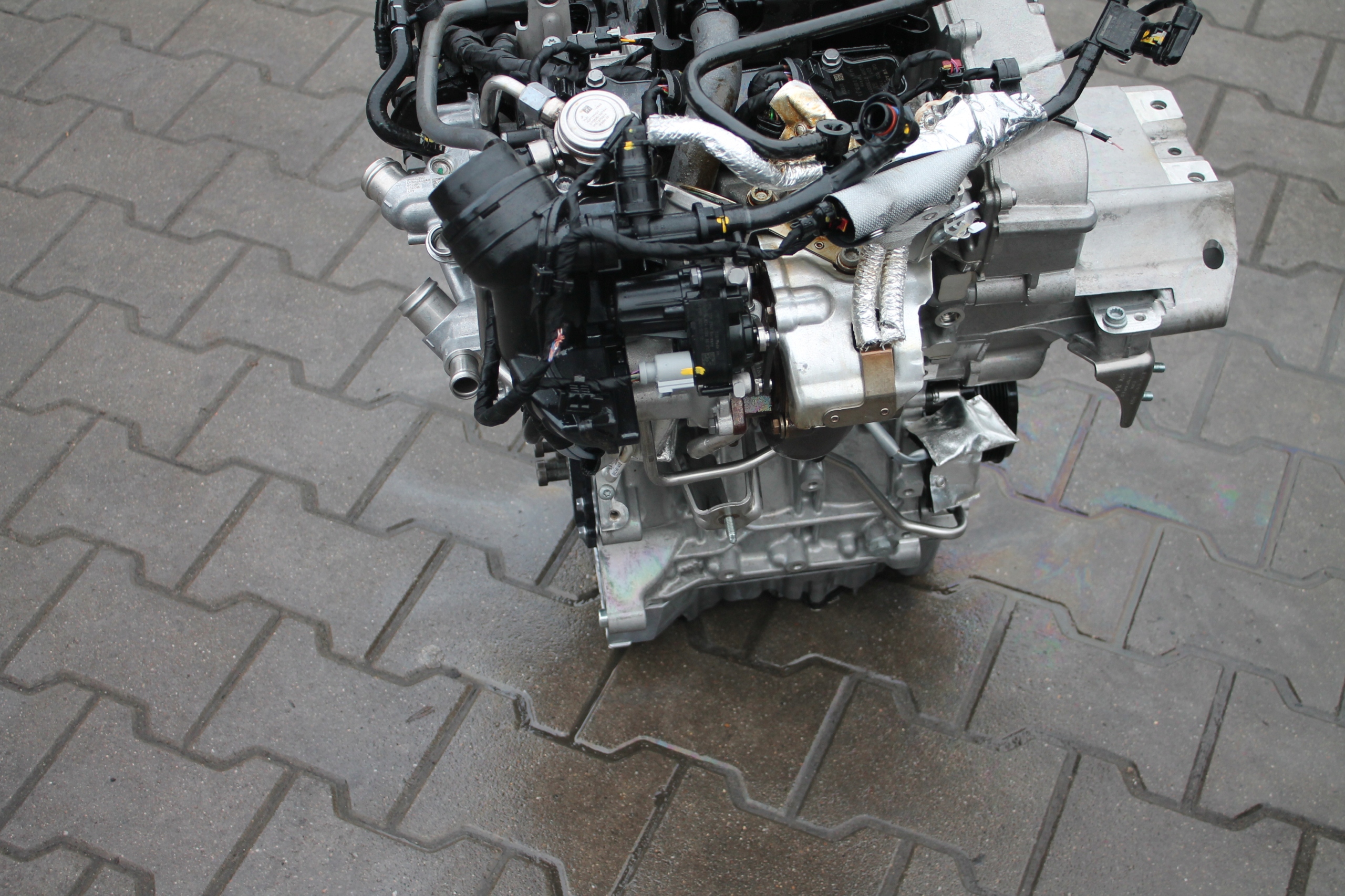 engine complete VW SKODA 1,0 TSI DUS 15TYS KM