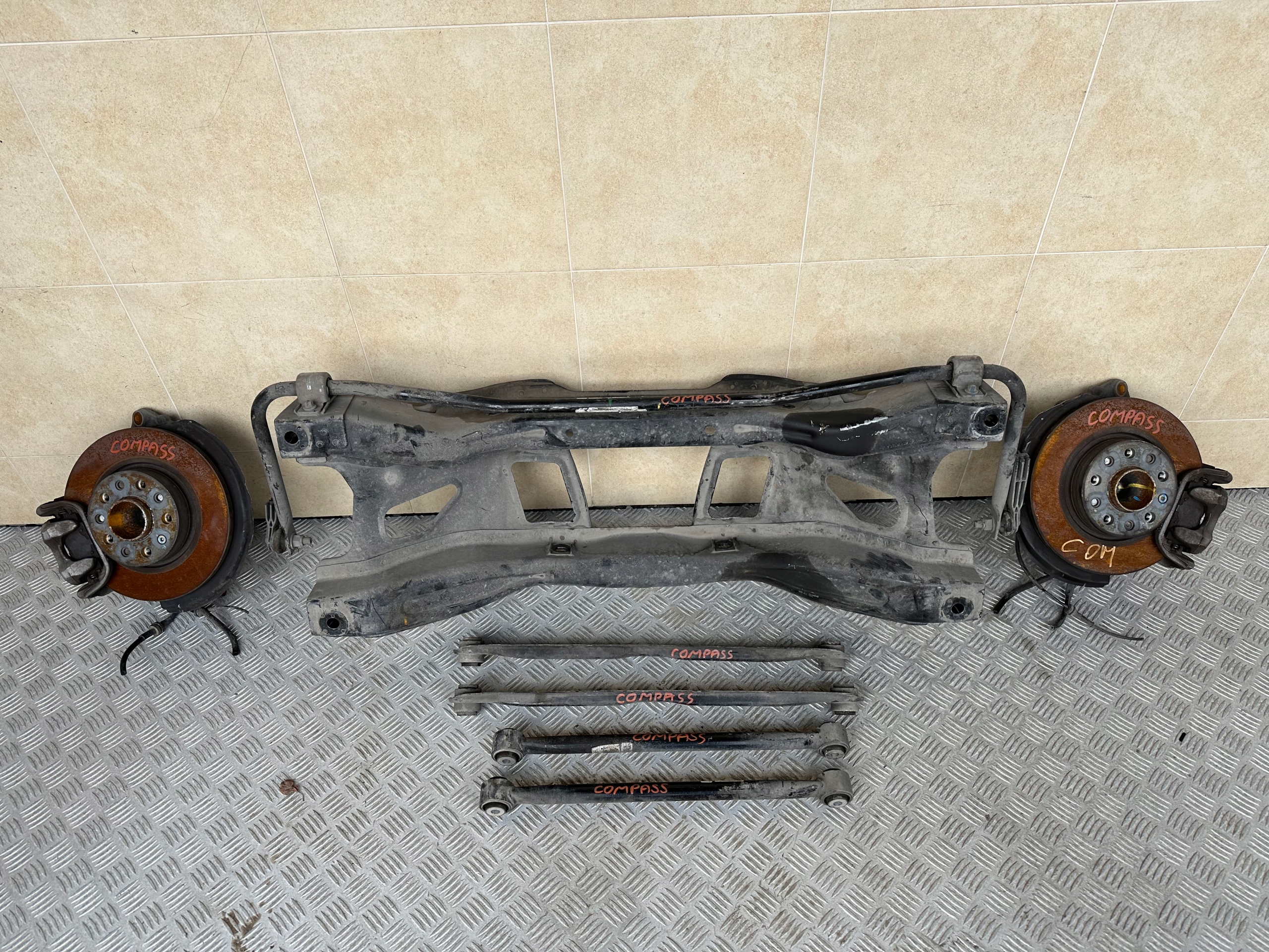 ZAWIESZENIE TYLNE KOMPLETNE JEEP COMPASS II