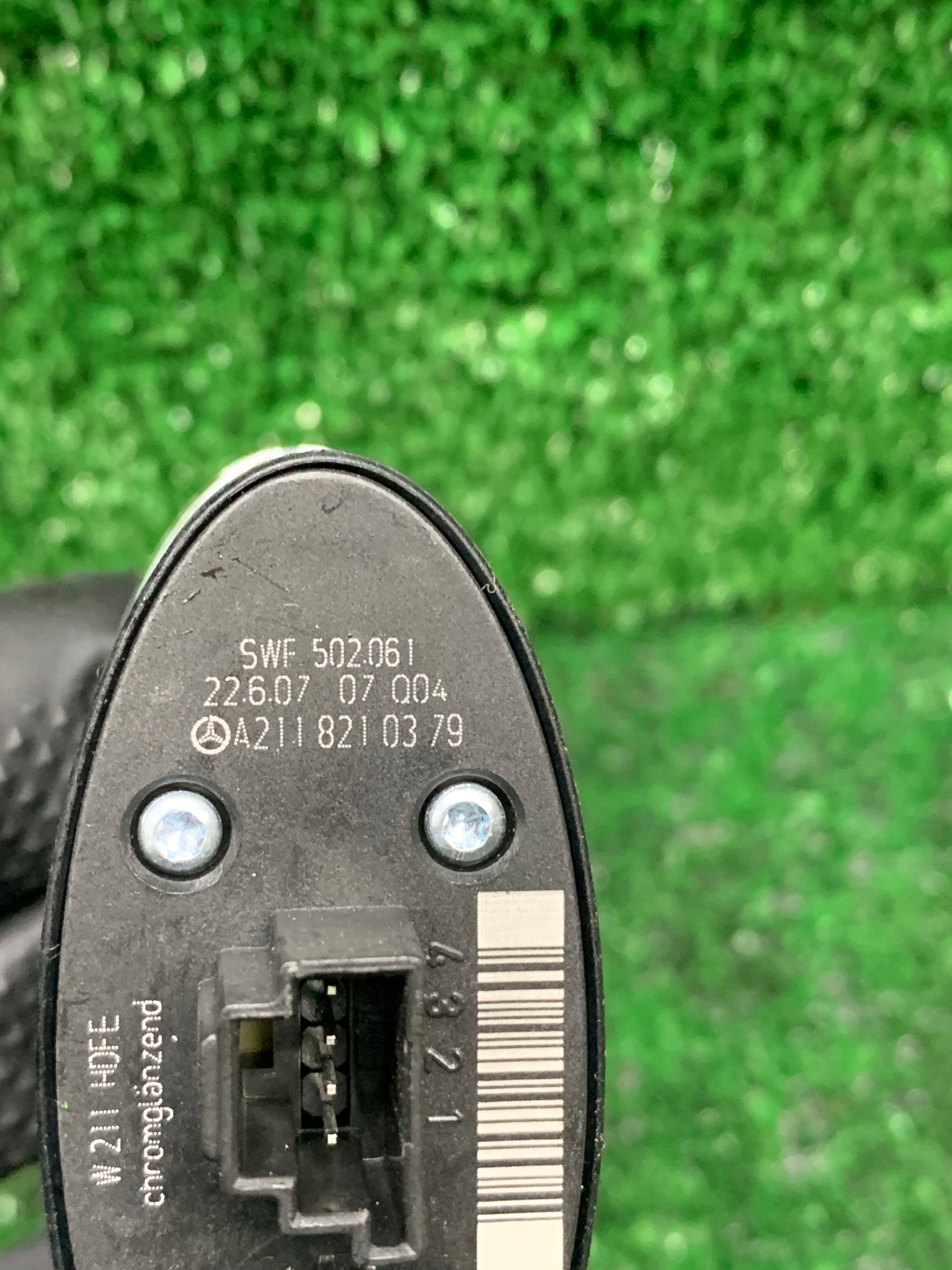 opening control switch bonnet W219 CLS W219 A2118210379