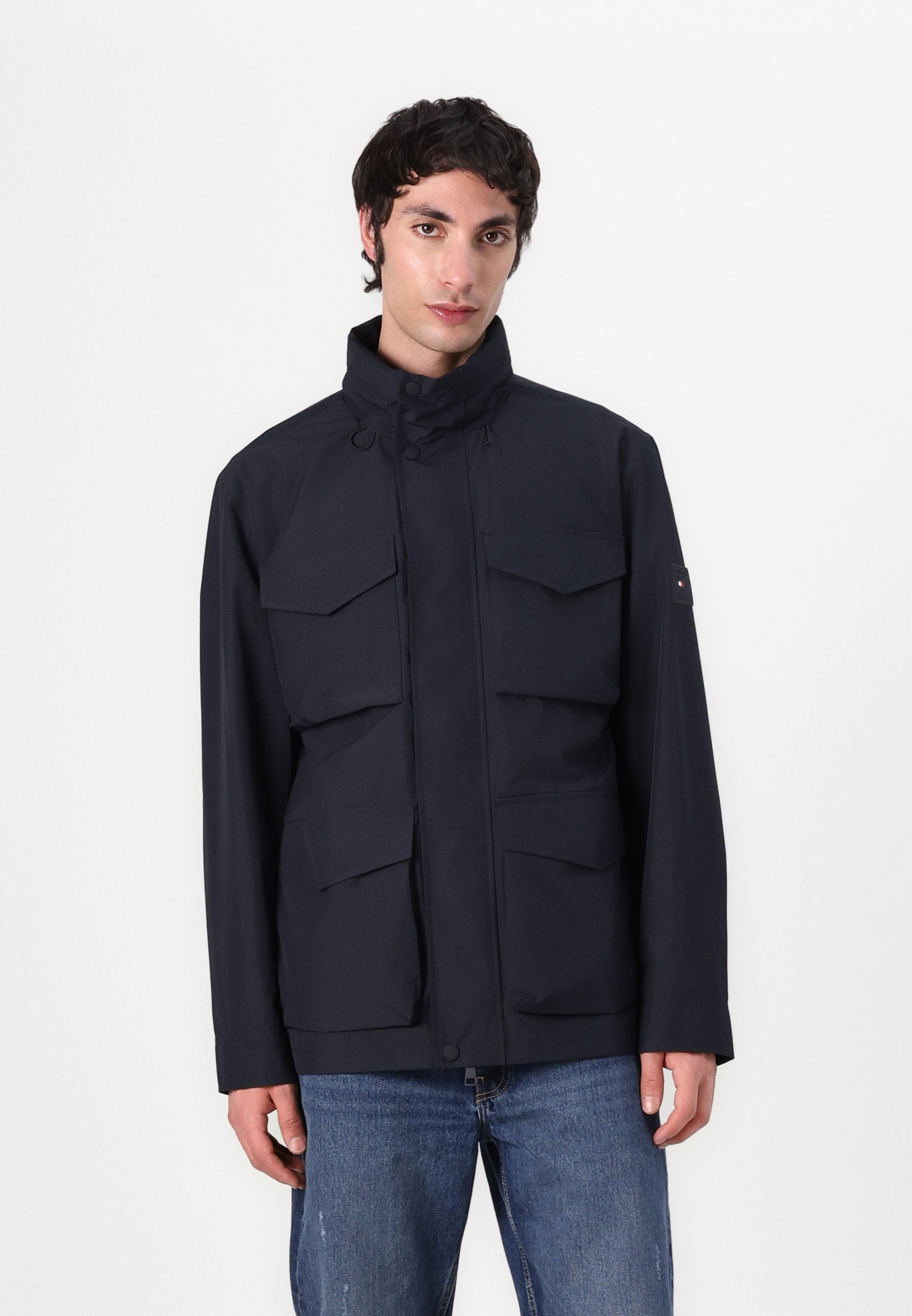 Tommy Hilfiger Tmavě Modrá Parka S Kapucí A Pánskými Kapsami XXL 7CA