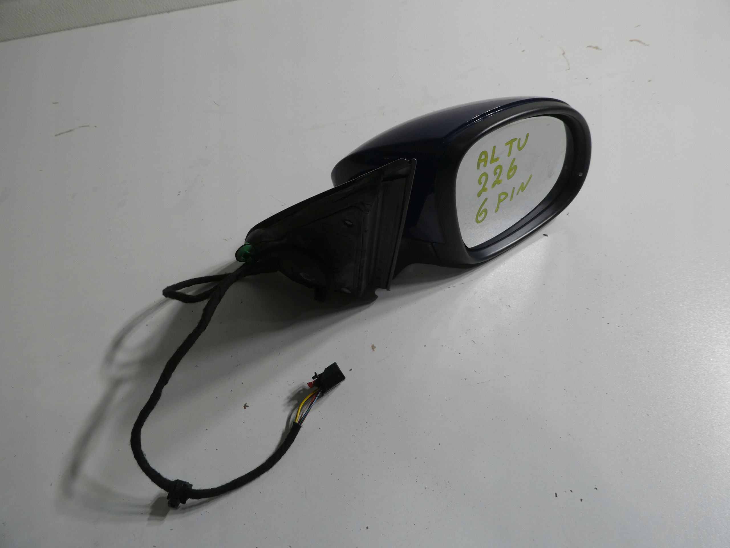 VW TIGUAN mirror right 5N0857934 6PIN
