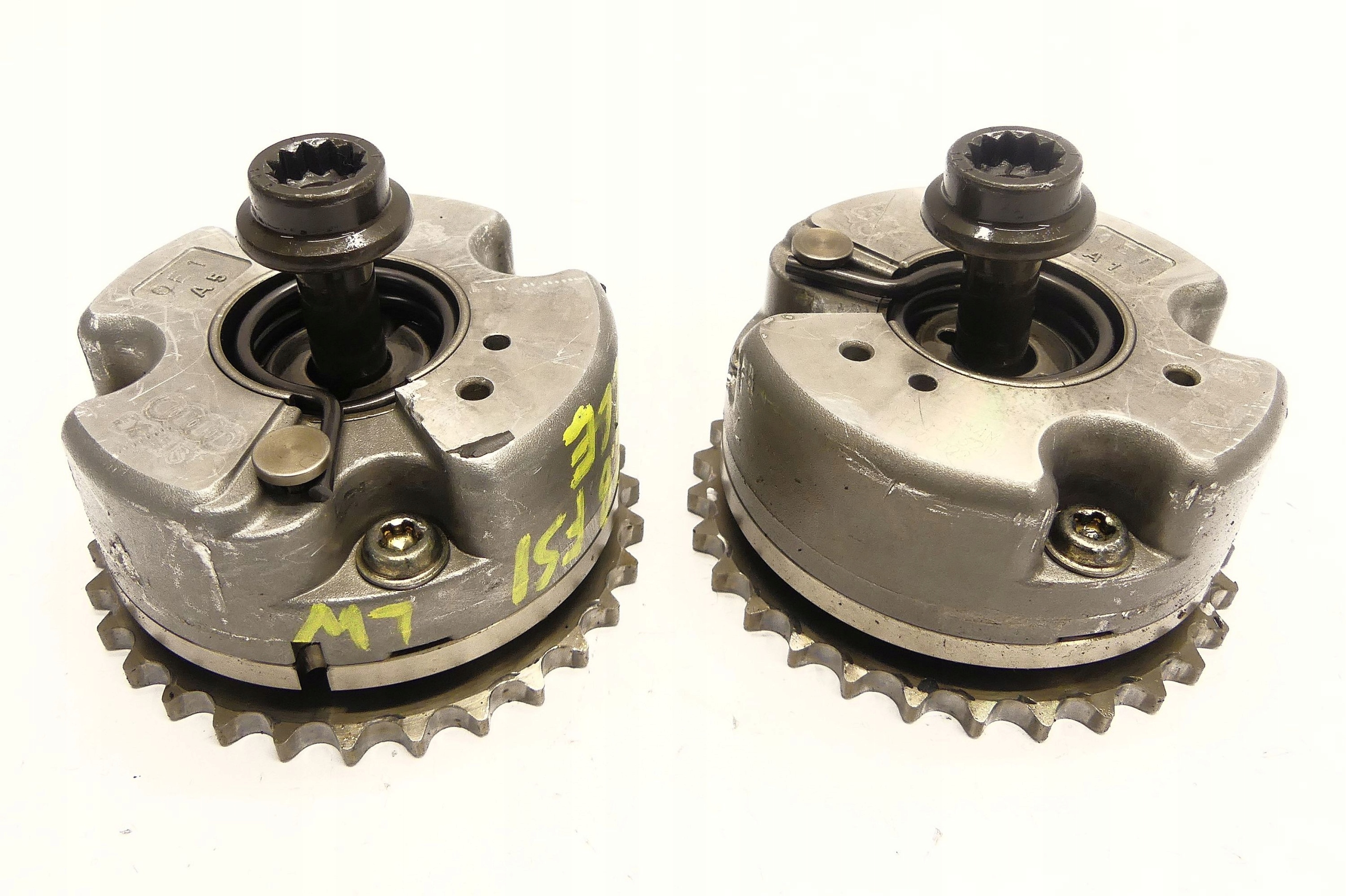 06E109084M - AUDI A6 C6 2.8 FSI CCE вариатор колесо фазы выхлоп