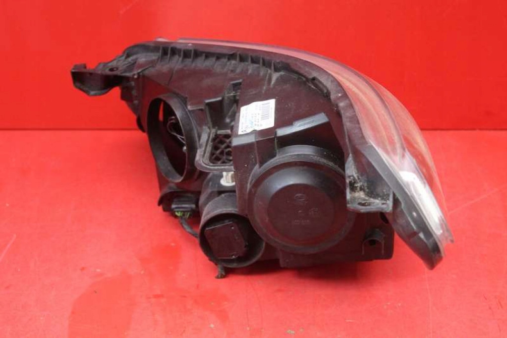 REFLEKTOR right light front UK 9681873680 CITROEN C3 PICASSO 08-17