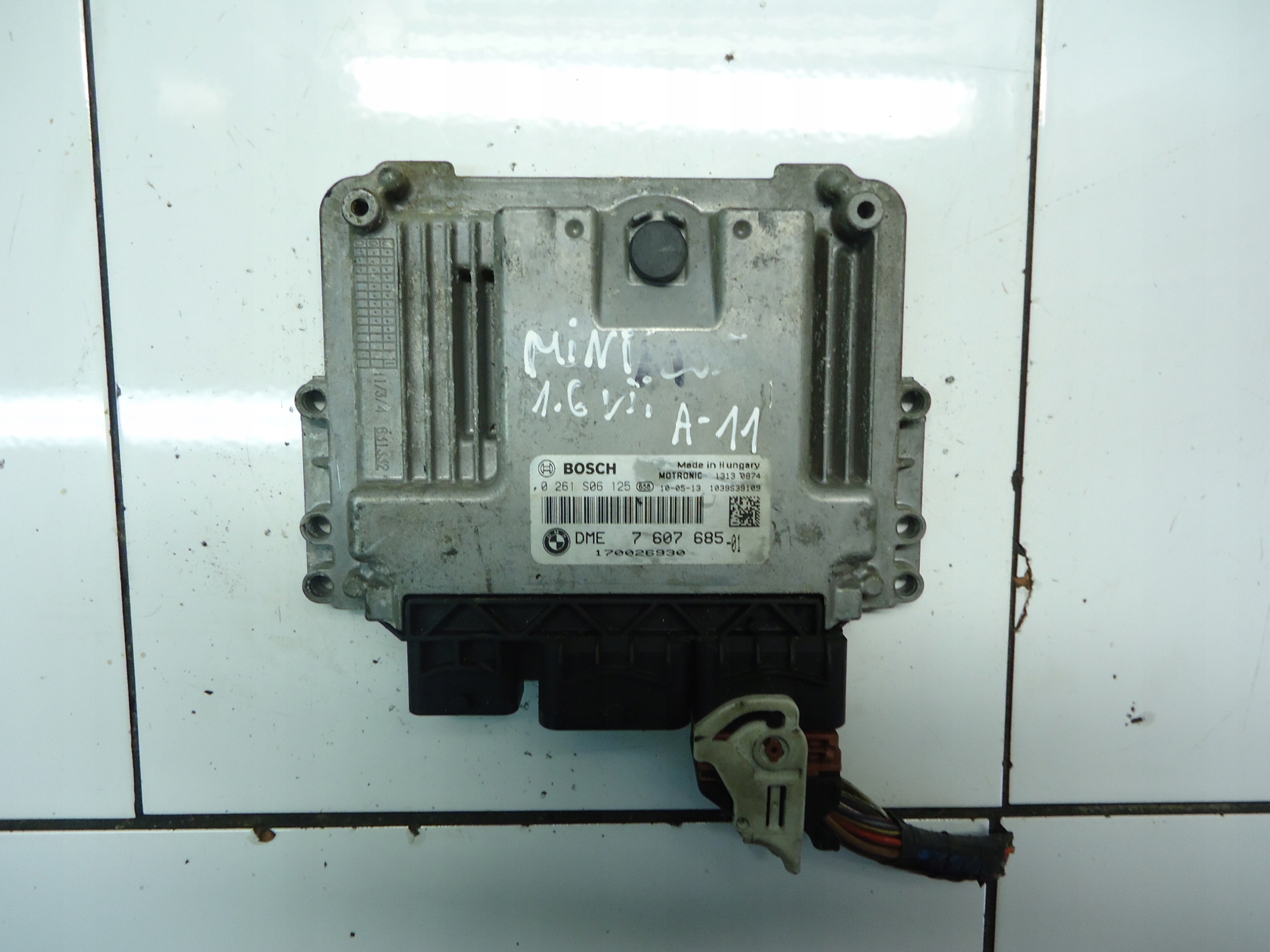 PEUGEOT 1.6 VTI computer Motore 0261S06125 7607685