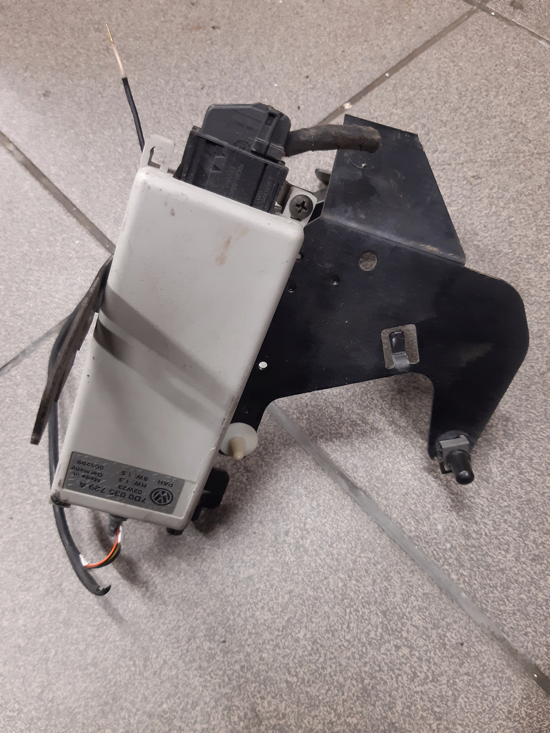 vw t4 модуль 7D0 035 729 a