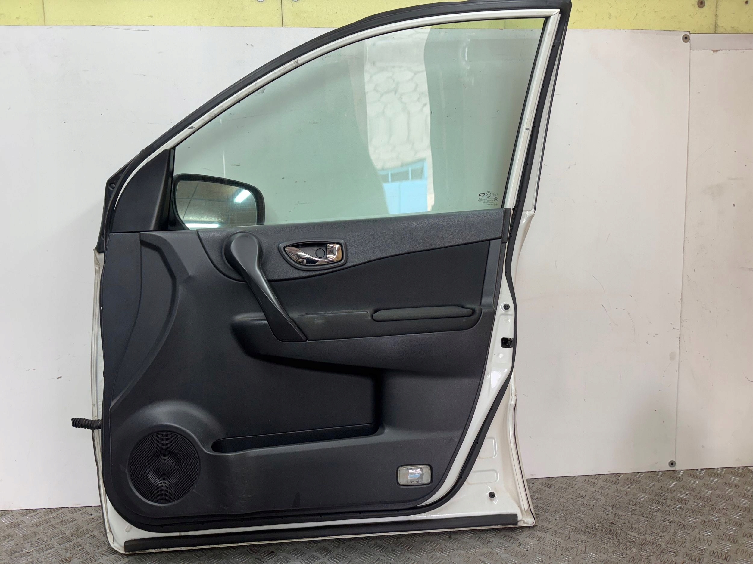 door front front right RENAULT KOLEOS and