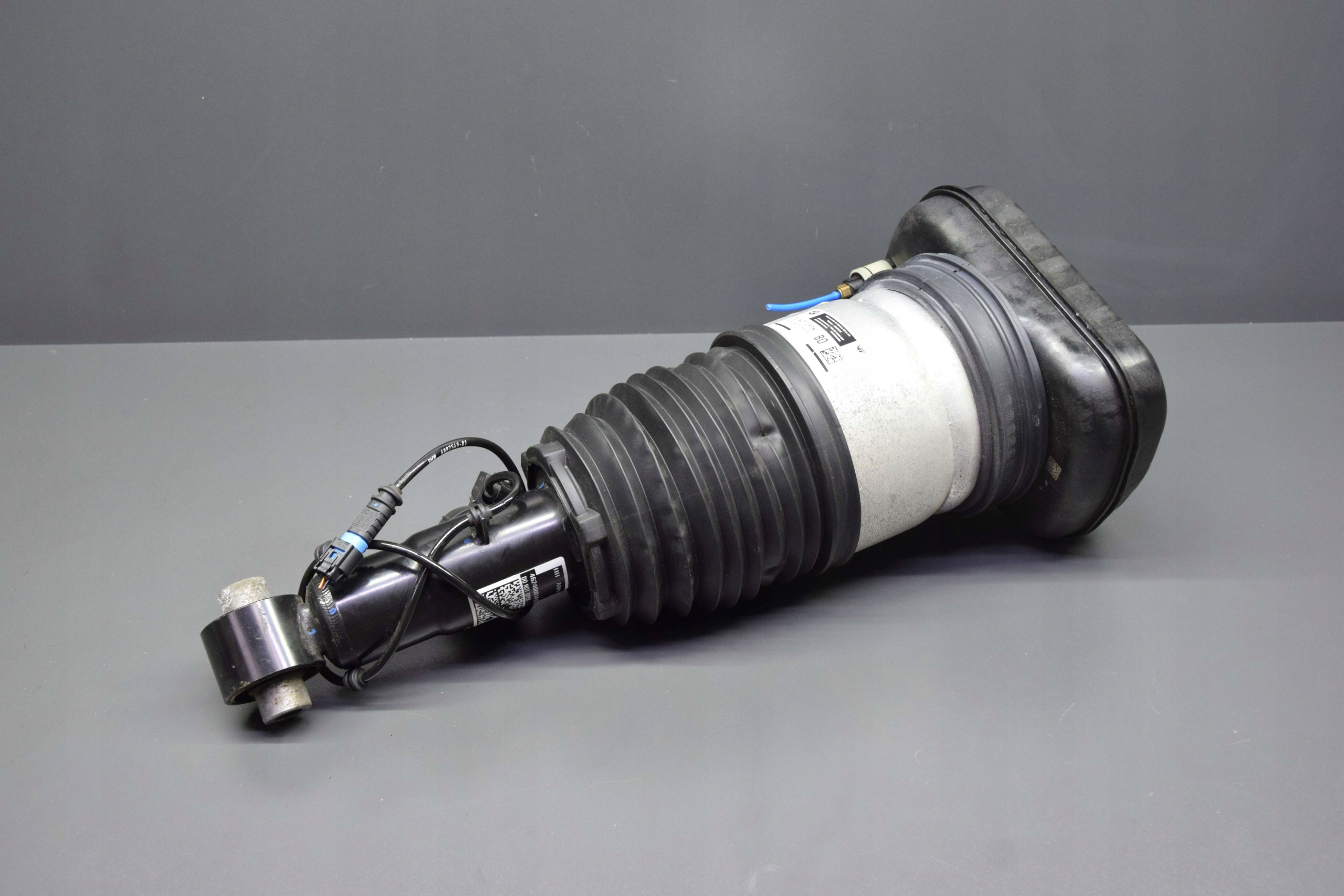 shock absorber right rear part BMW X7 G07 2293km