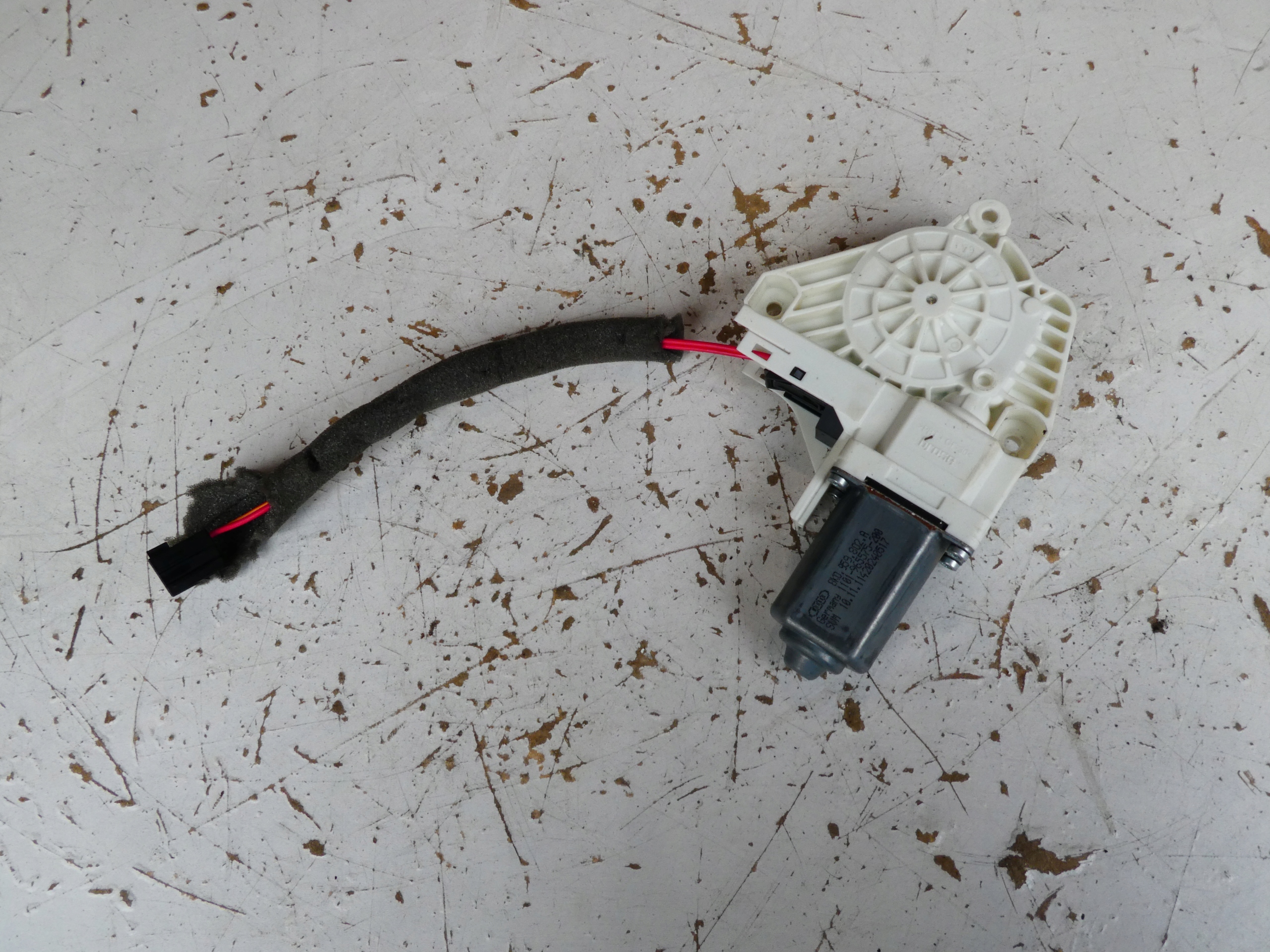 VW AUDI mini motor windows 8K0959802A