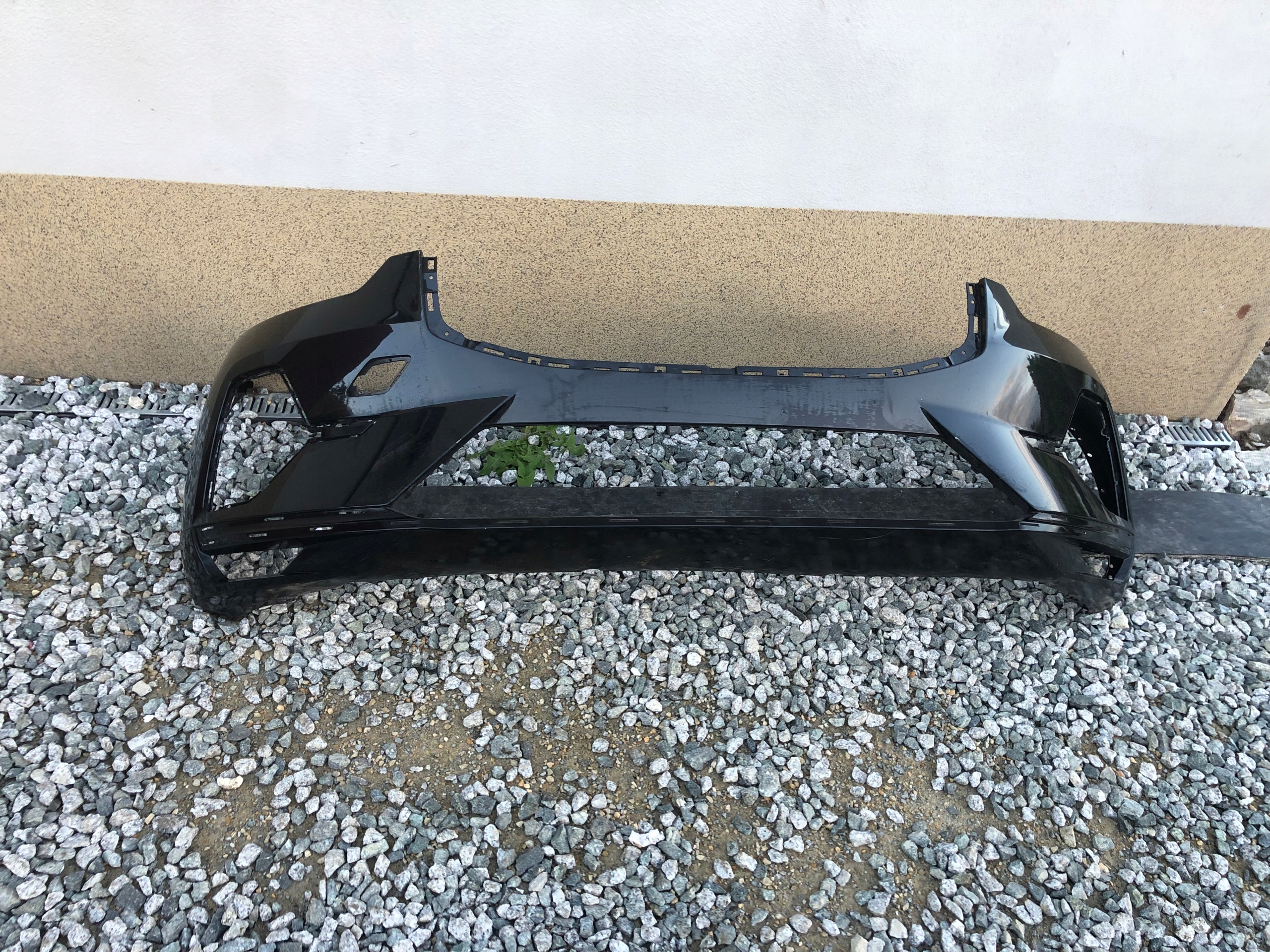 Frontstoßstange VOLVO XC60 II LIFT nr.0