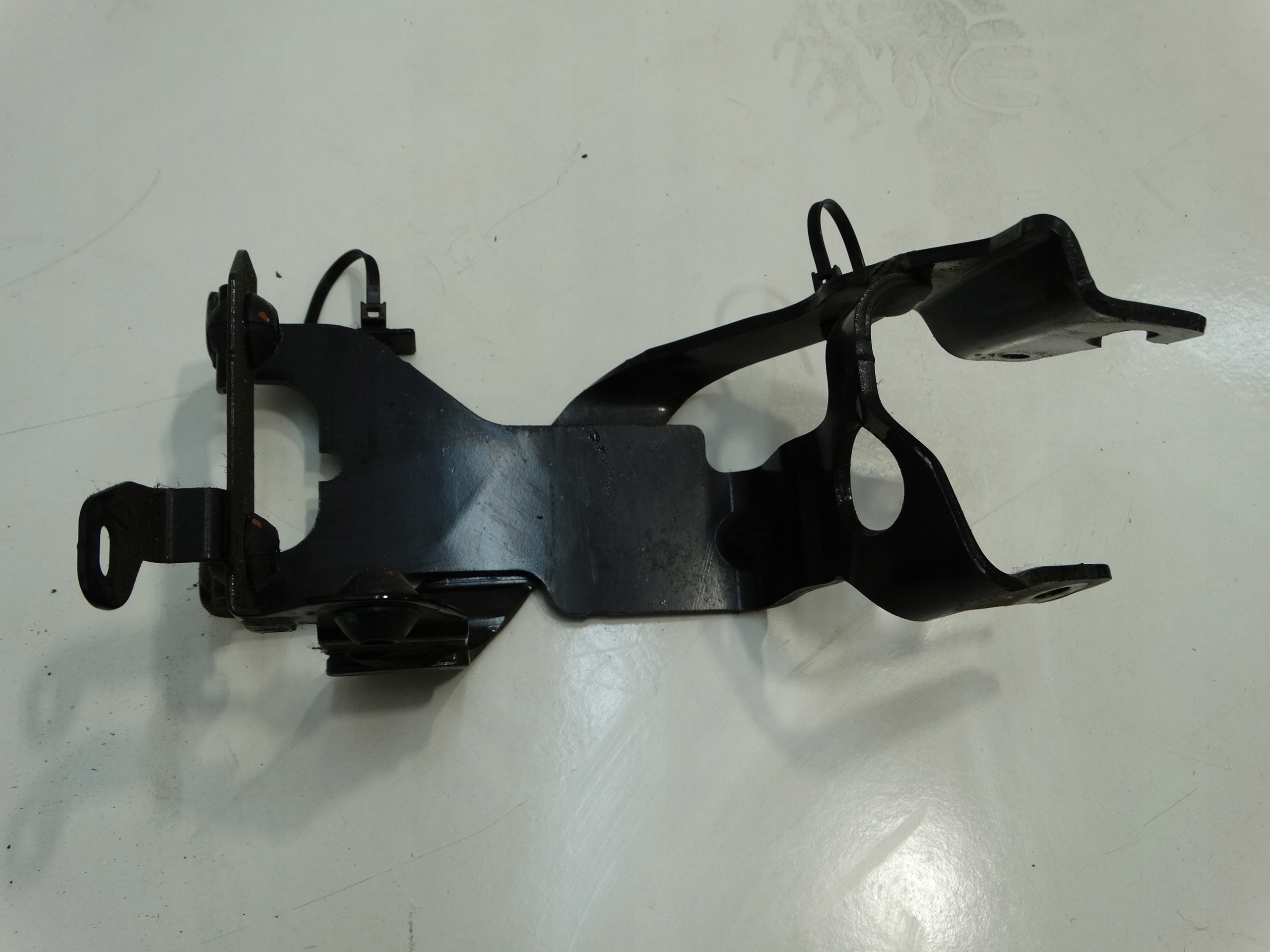 bracket holder ABS CITROEN C4 III 9824447480 2020R.